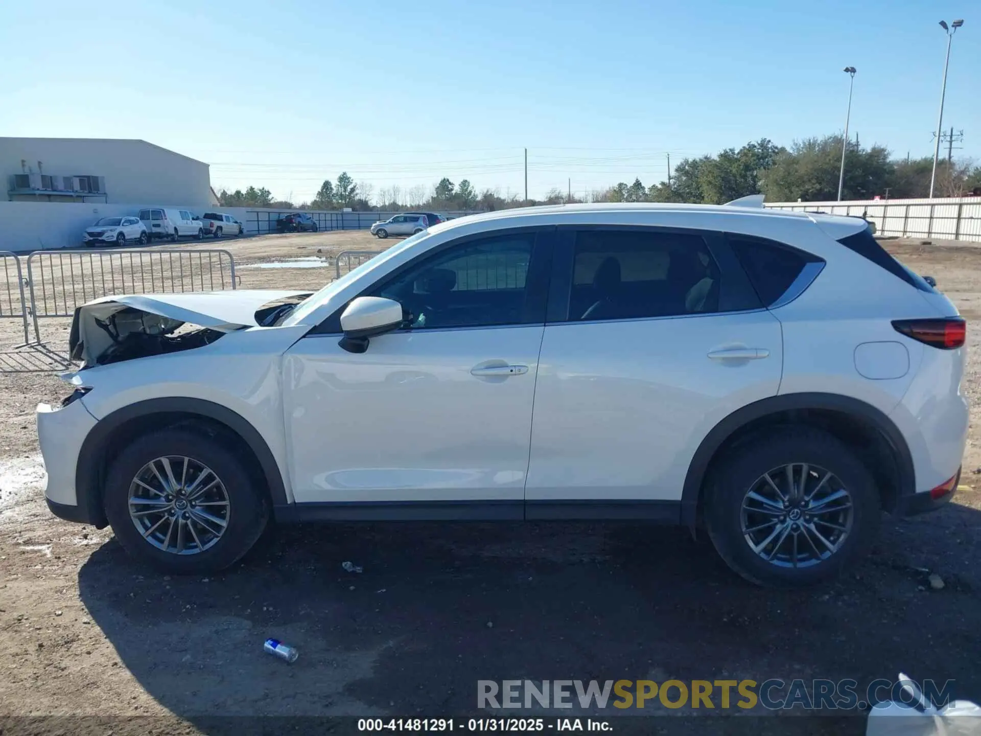 14 fotografías del automóvil dañado JM3KFACM4K1668352 MAZDA CX-5 2019