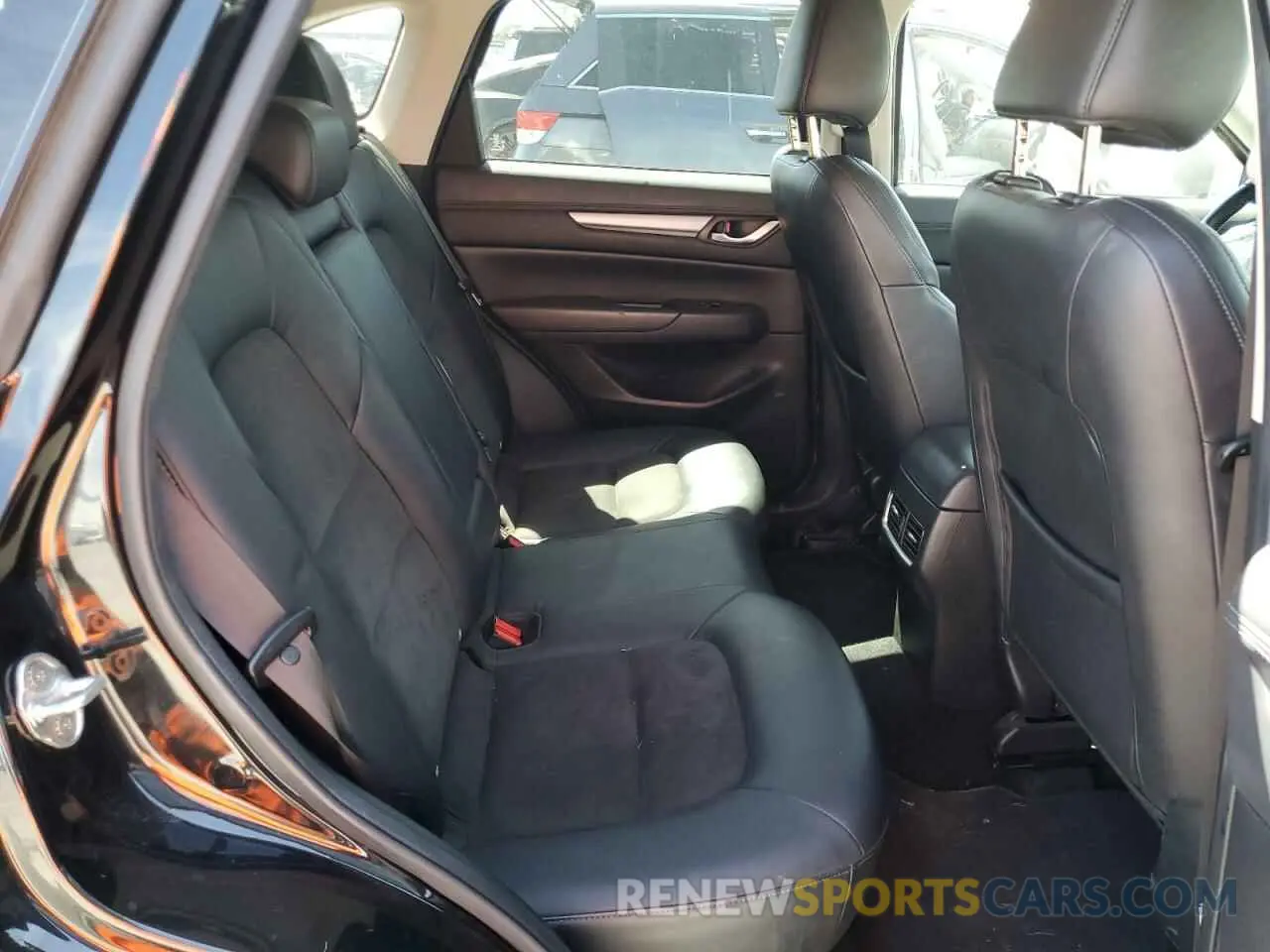 11 fotografías del automóvil dañado JM3KFACM5K0692617 MAZDA CX-5 2019