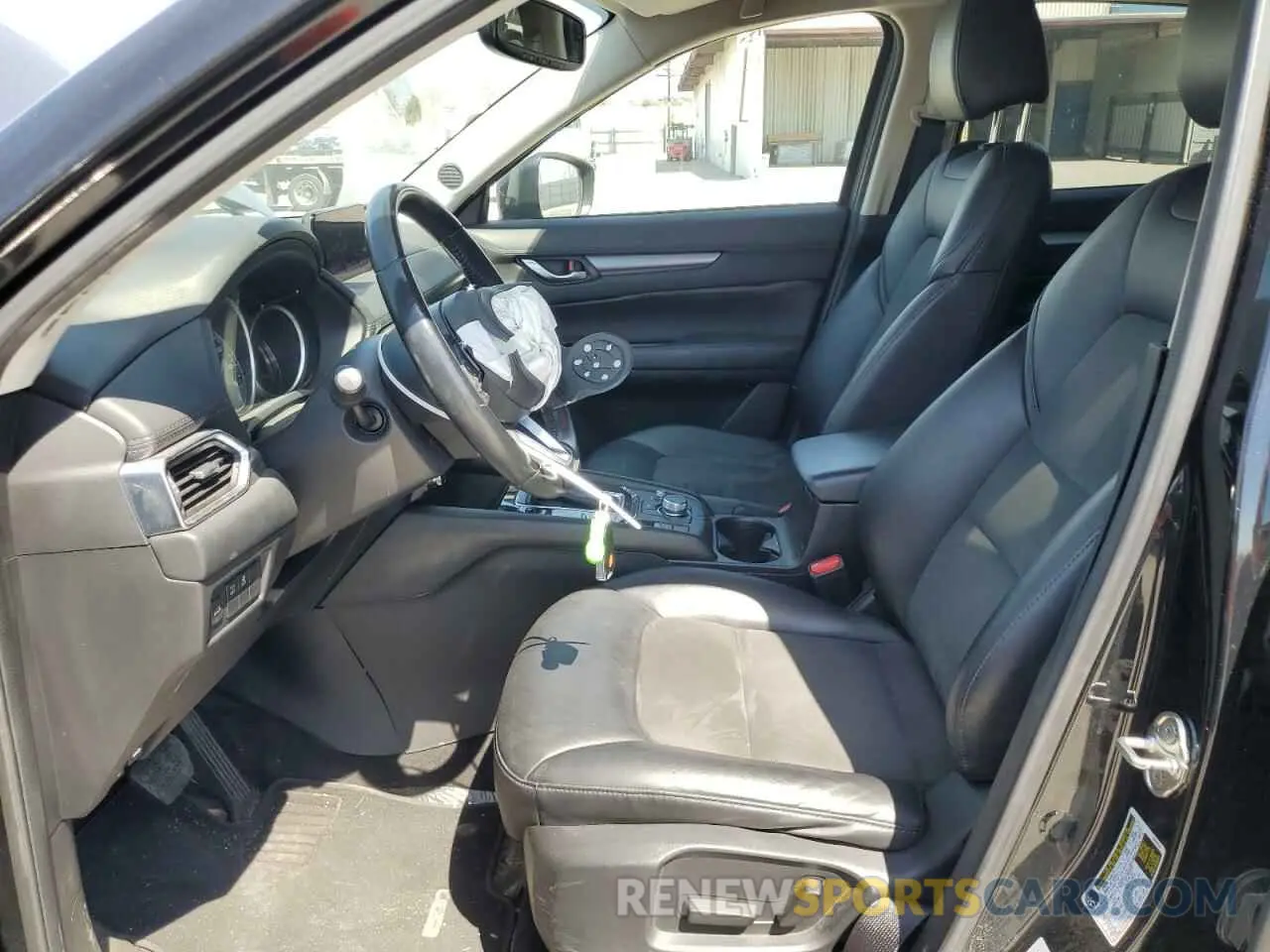 7 fotografías del automóvil dañado JM3KFACM5K0692617 MAZDA CX-5 2019