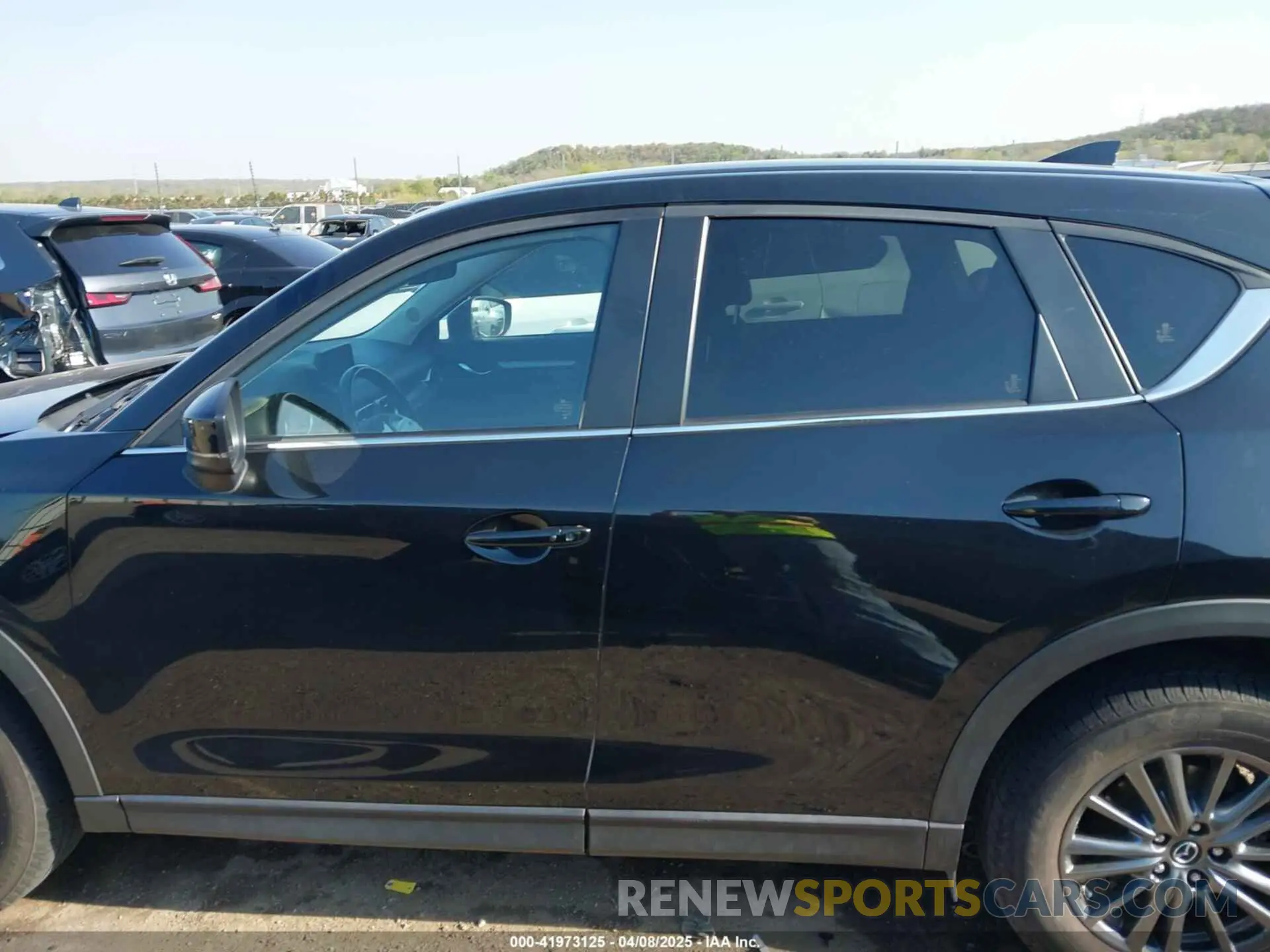 15 fotografías del automóvil dañado JM3KFACM6K0533203 MAZDA CX-5 2019