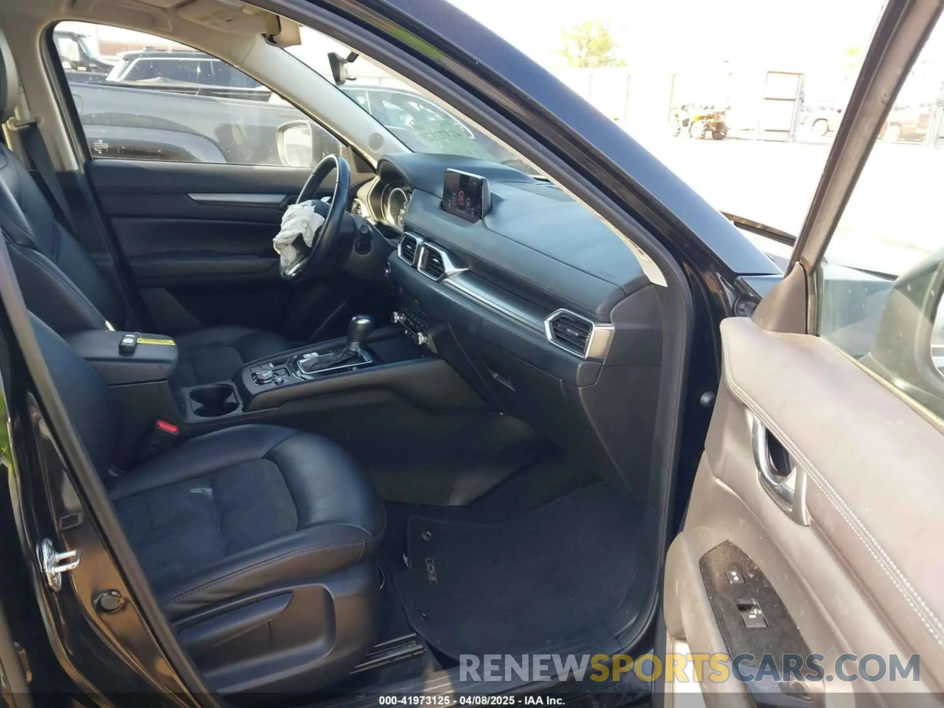 5 fotografías del automóvil dañado JM3KFACM6K0533203 MAZDA CX-5 2019