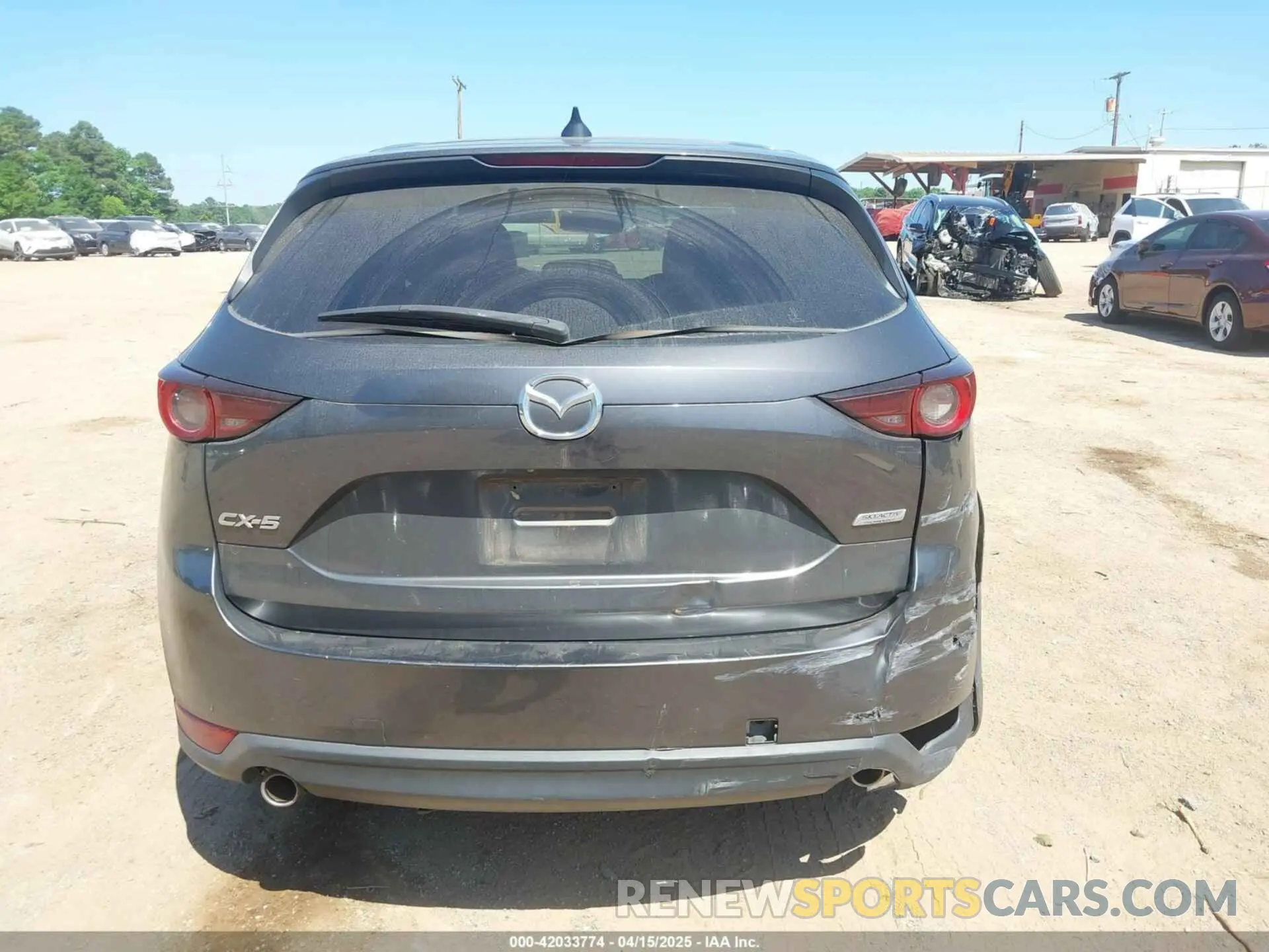 16 fotografías del automóvil dañado JM3KFACM7K0673888 MAZDA CX-5 2019