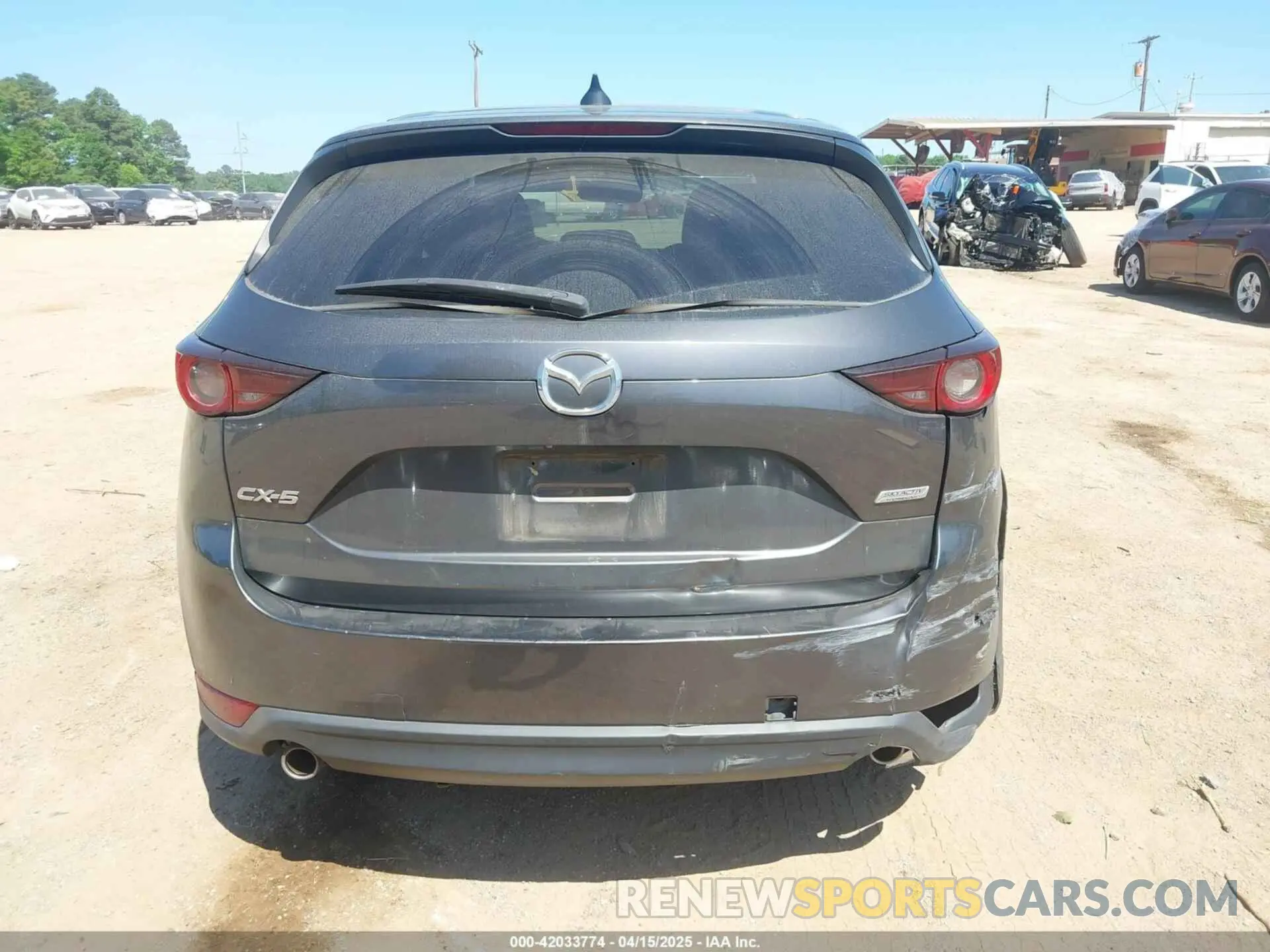 17 fotografías del automóvil dañado JM3KFACM7K0673888 MAZDA CX-5 2019