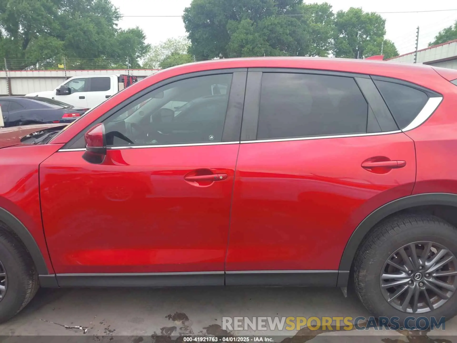 15 fotografías del automóvil dañado JM3KFACM7K0696815 MAZDA CX-5 2019