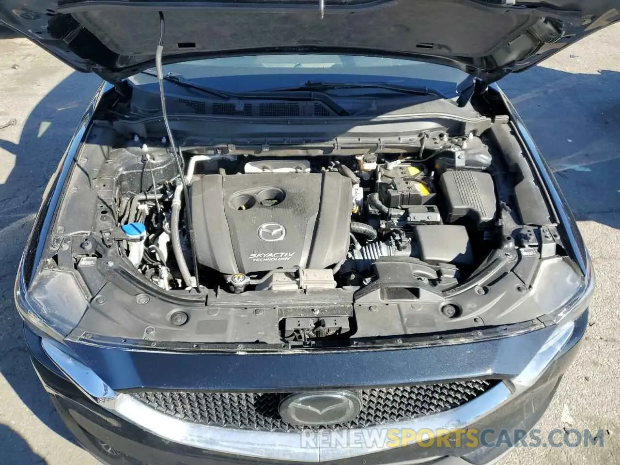 12 fotografías del automóvil dañado JM3KFACM7K1535035 MAZDA CX-5 2019