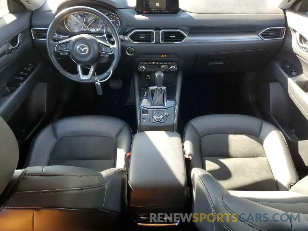 8 fotografías del automóvil dañado JM3KFACM7K1535035 MAZDA CX-5 2019