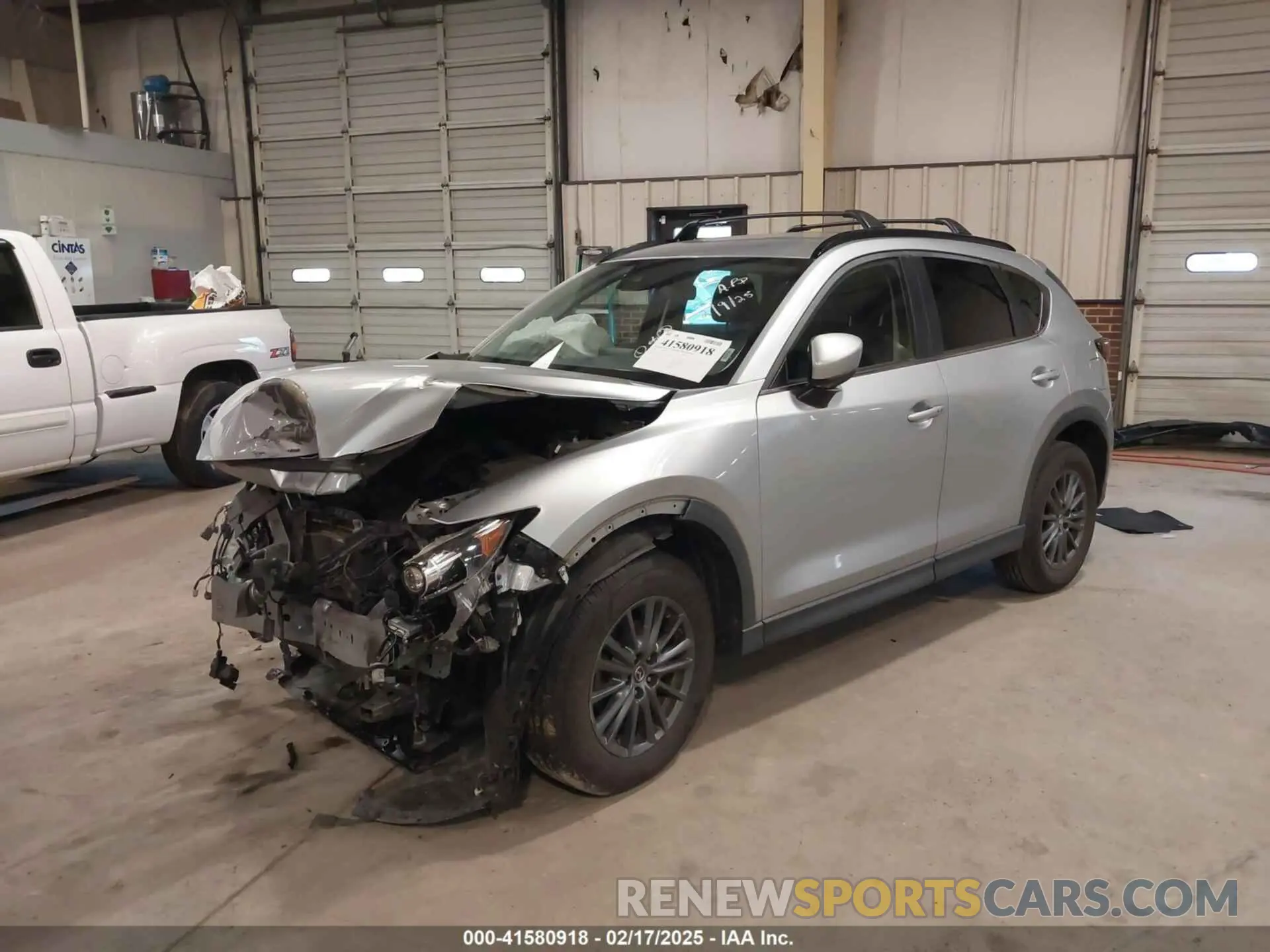 2 fotografías del automóvil dañado JM3KFACM7K1551252 MAZDA CX-5 2019