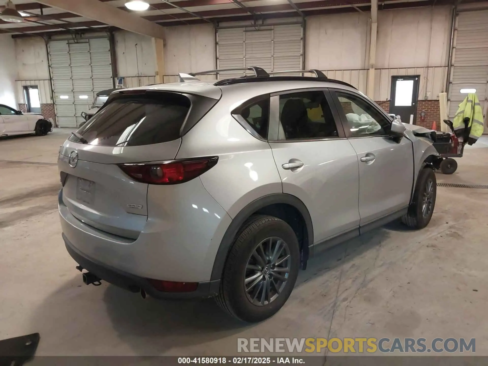 4 fotografías del automóvil dañado JM3KFACM7K1551252 MAZDA CX-5 2019