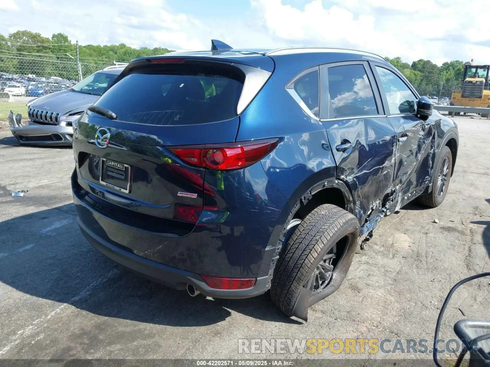 4 fotografías del automóvil dañado JM3KFACM7K1587961 MAZDA CX-5 2019