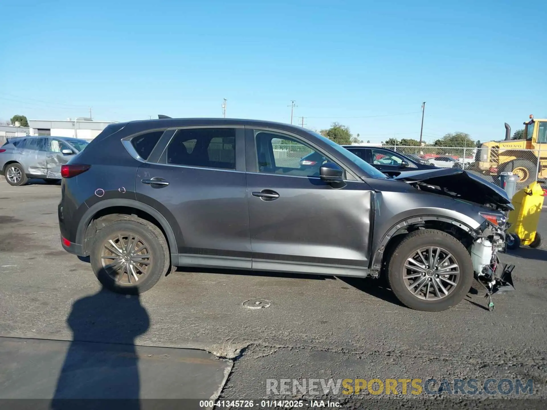13 fotografías del automóvil dañado JM3KFACM8K1581909 MAZDA CX-5 2019