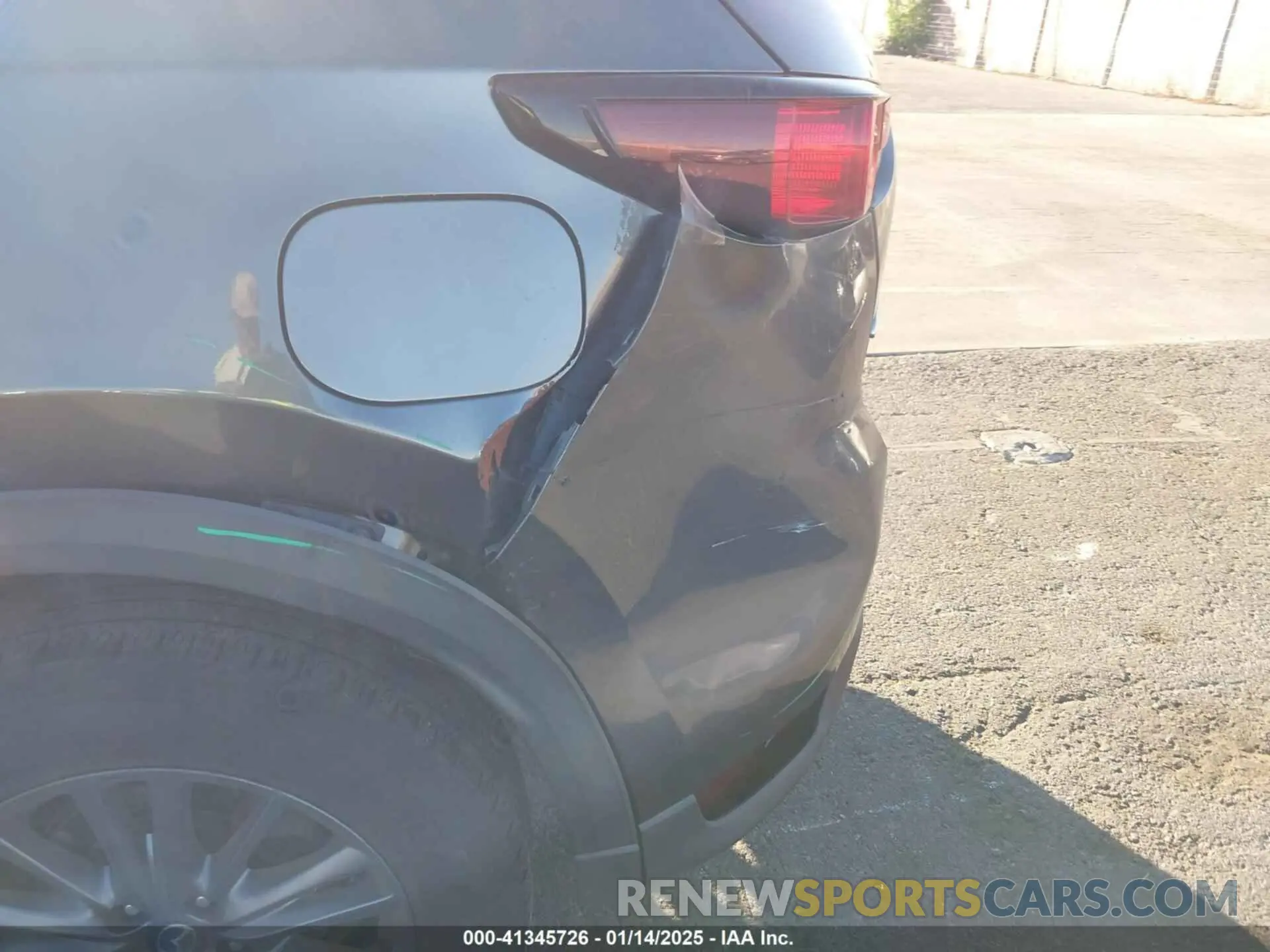 17 fotografías del automóvil dañado JM3KFACM8K1581909 MAZDA CX-5 2019