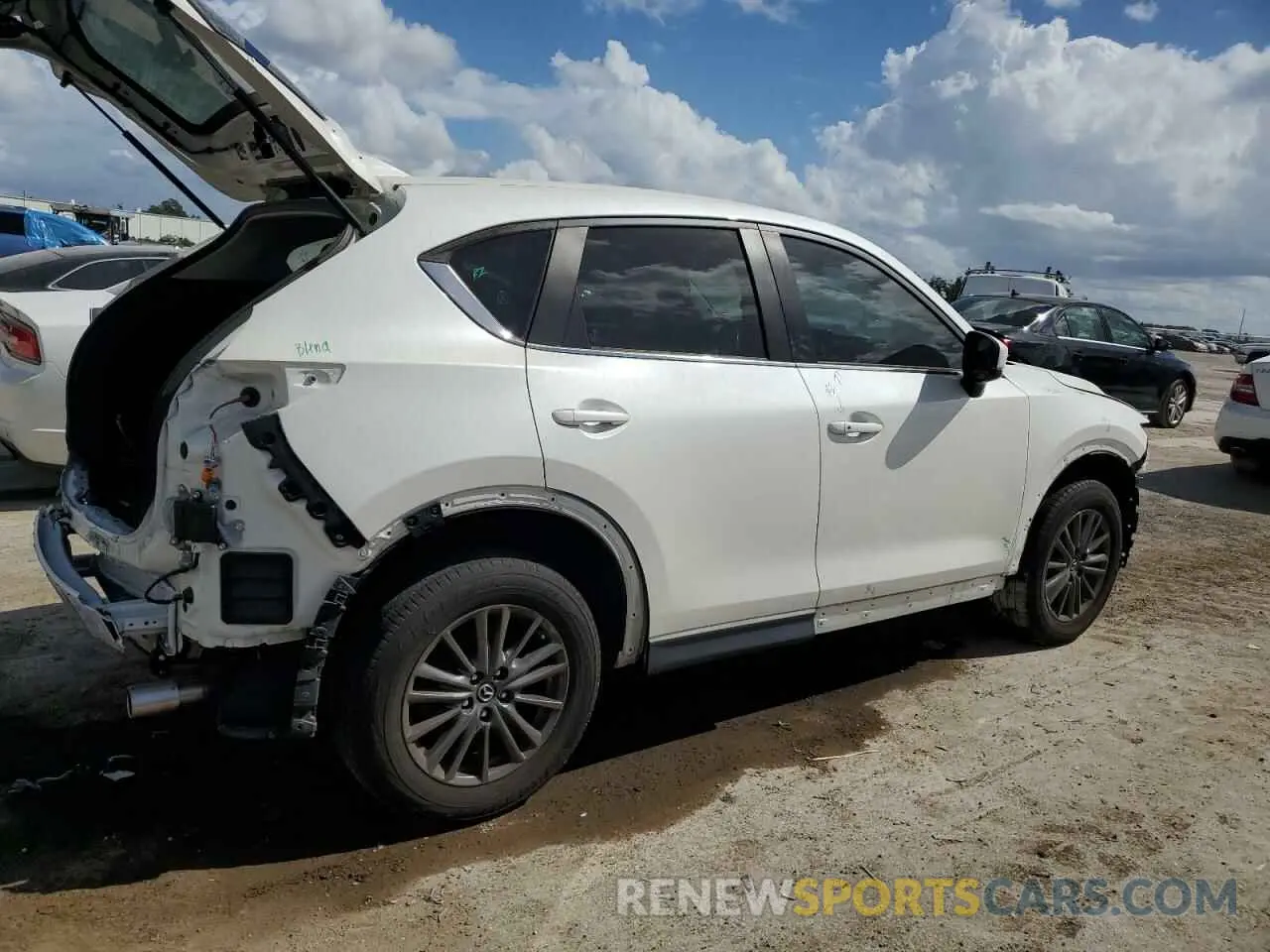 3 fotografías del automóvil dañado JM3KFACM8K1680097 MAZDA CX-5 2019