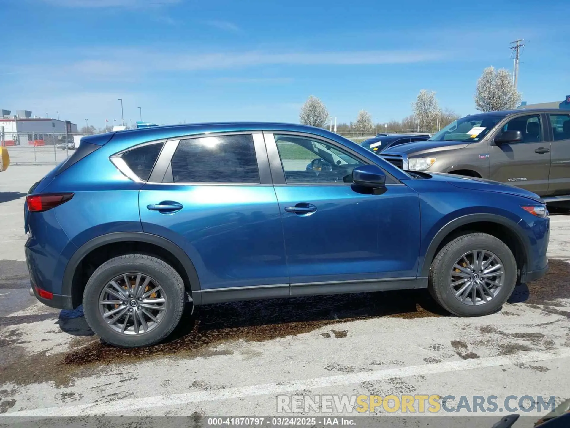 14 fotografías del automóvil dañado JM3KFACM9K0686951 MAZDA CX-5 2019