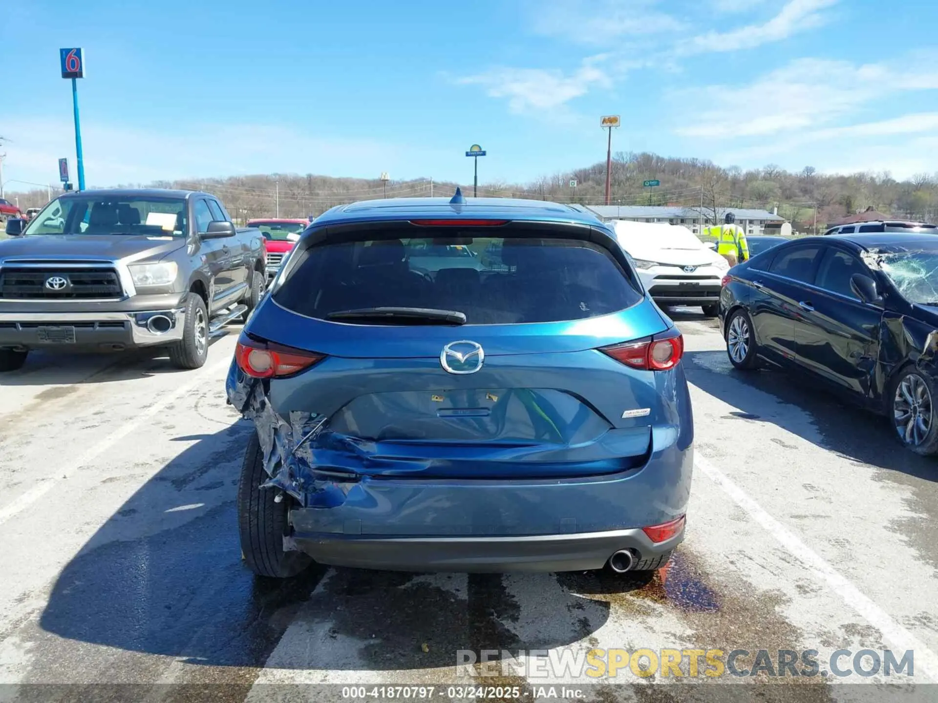 17 fotografías del automóvil dañado JM3KFACM9K0686951 MAZDA CX-5 2019