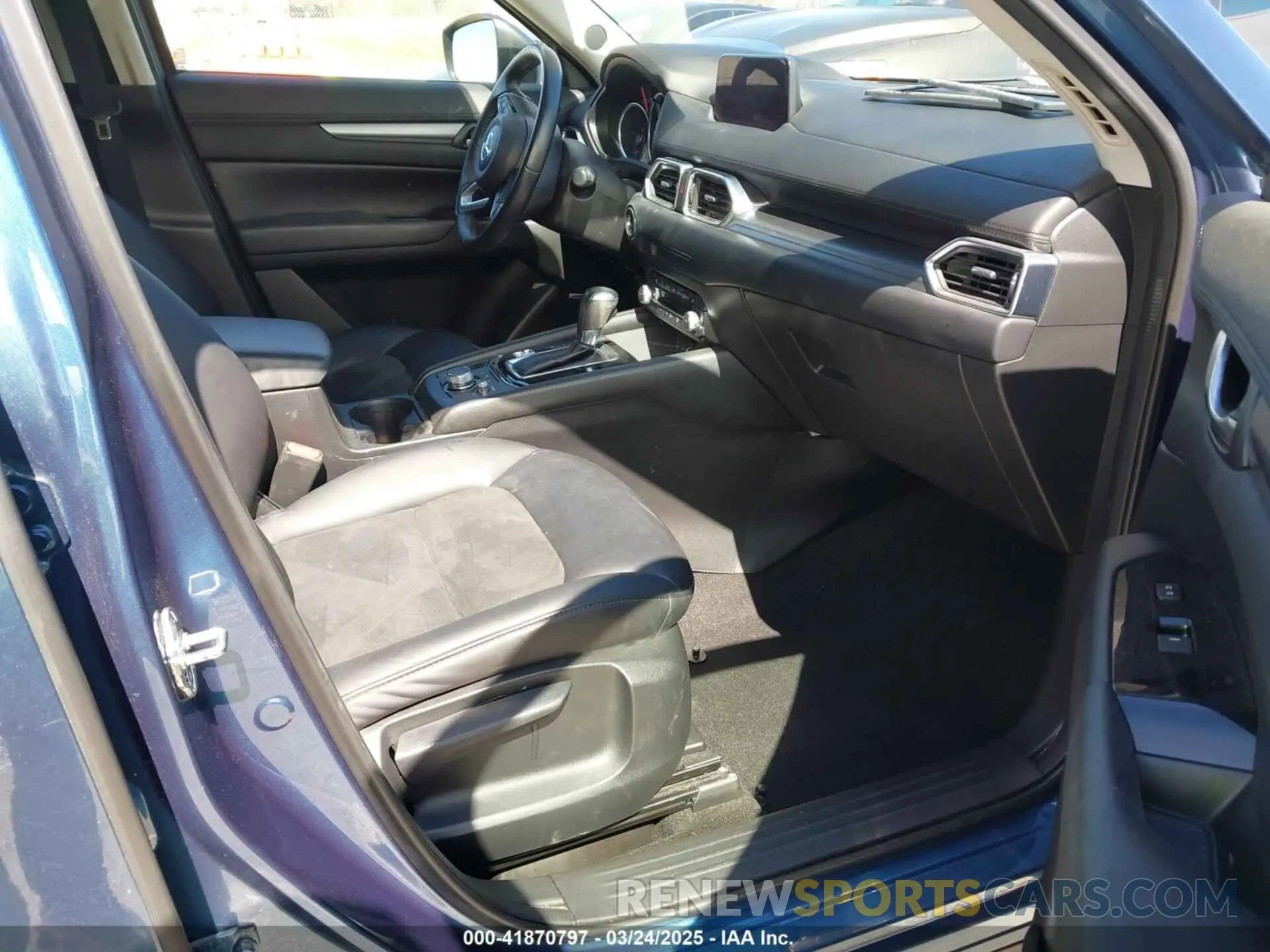 5 fotografías del automóvil dañado JM3KFACM9K0686951 MAZDA CX-5 2019