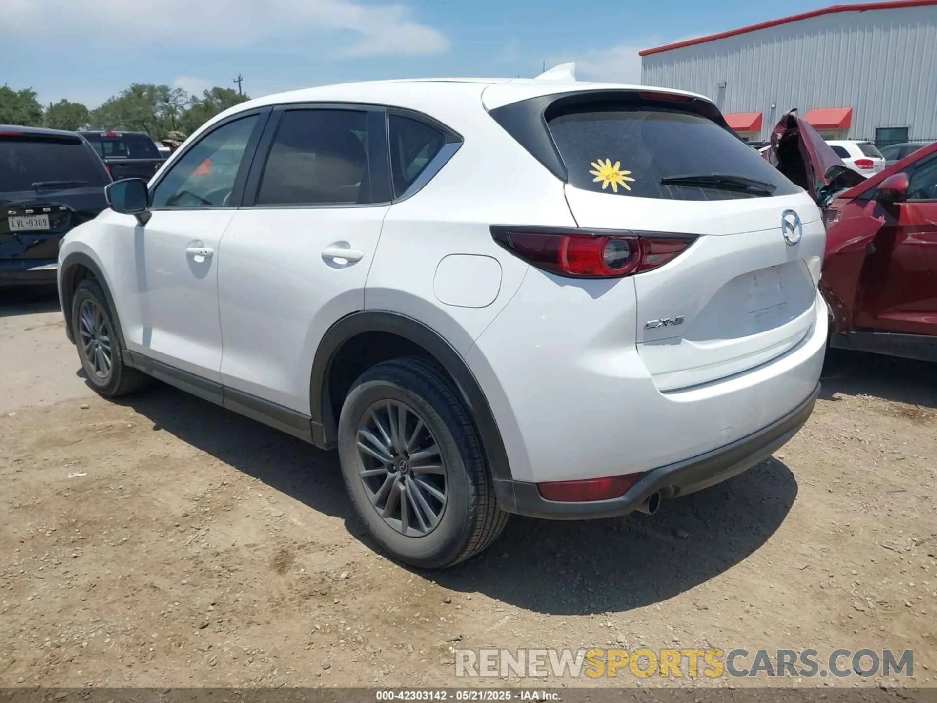 3 fotografías del automóvil dañado JM3KFACMXK0586695 MAZDA CX-5 2019