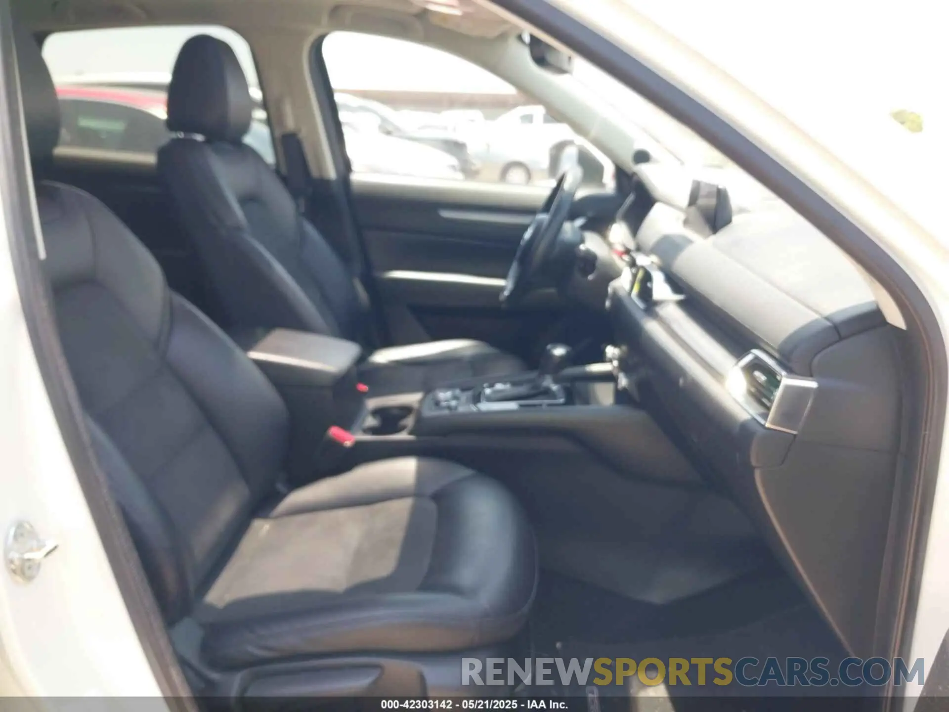 5 fotografías del automóvil dañado JM3KFACMXK0586695 MAZDA CX-5 2019