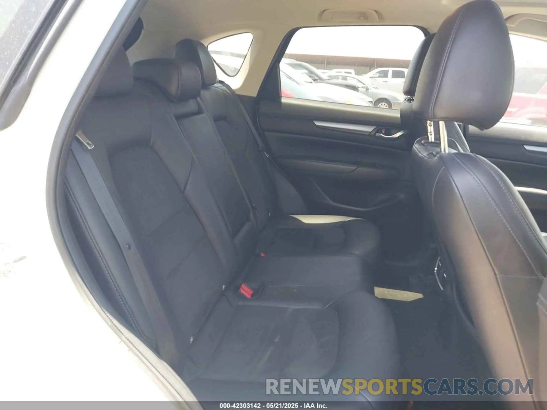 8 fotografías del automóvil dañado JM3KFACMXK0586695 MAZDA CX-5 2019
