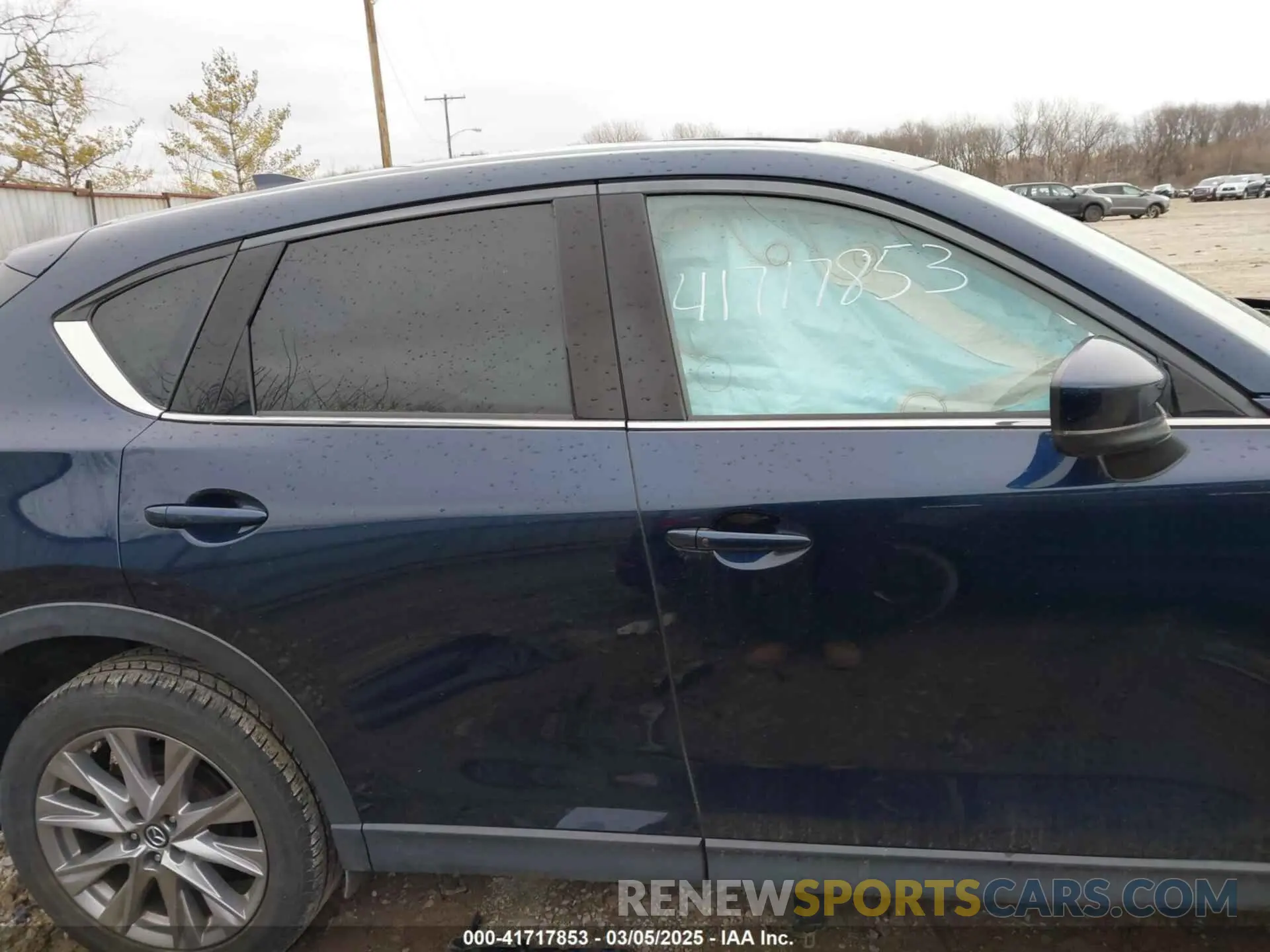 14 fotografías del automóvil dañado JM3KFADM0K0610212 MAZDA CX-5 2019