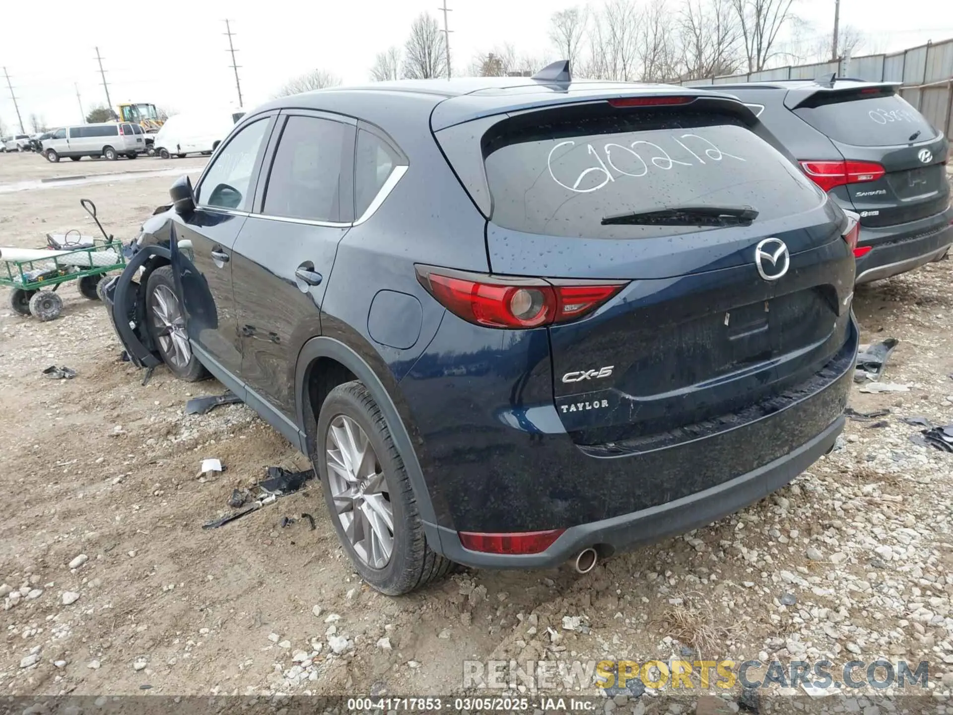 3 fotografías del automóvil dañado JM3KFADM0K0610212 MAZDA CX-5 2019