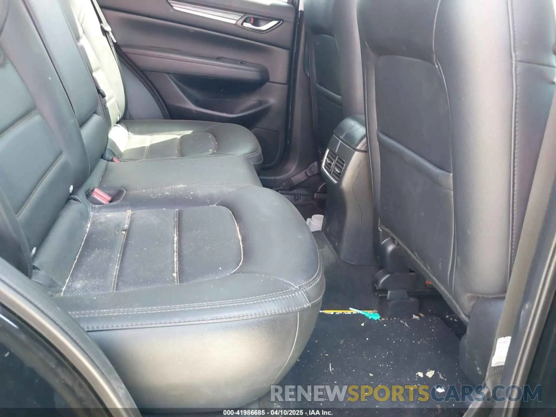 8 fotografías del automóvil dañado JM3KFADM1K0656020 MAZDA CX-5 2019