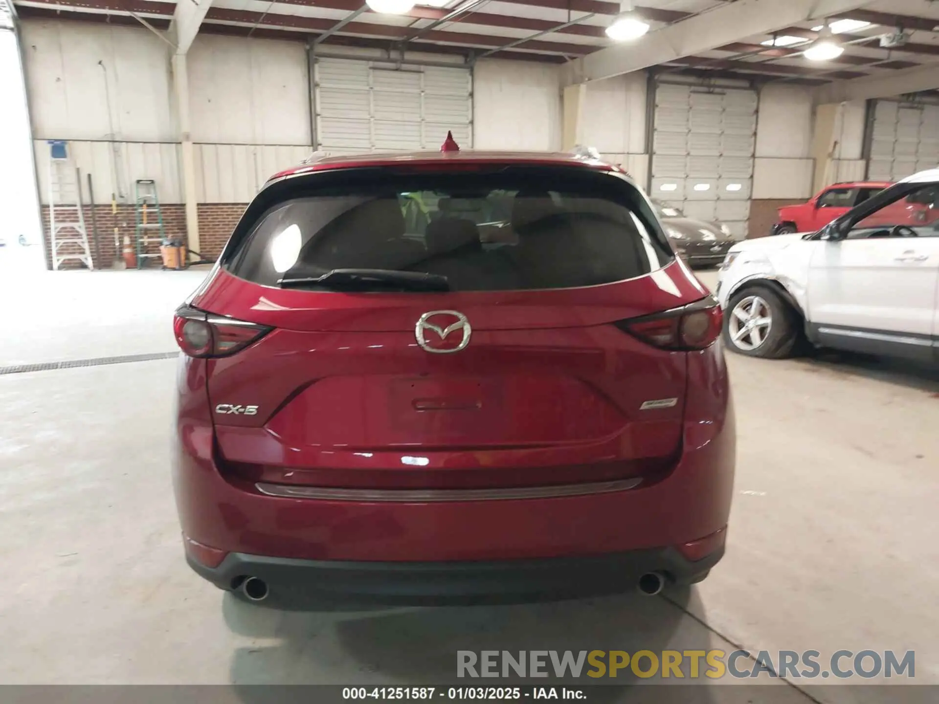 15 fotografías del automóvil dañado JM3KFADM1K0667793 MAZDA CX-5 2019
