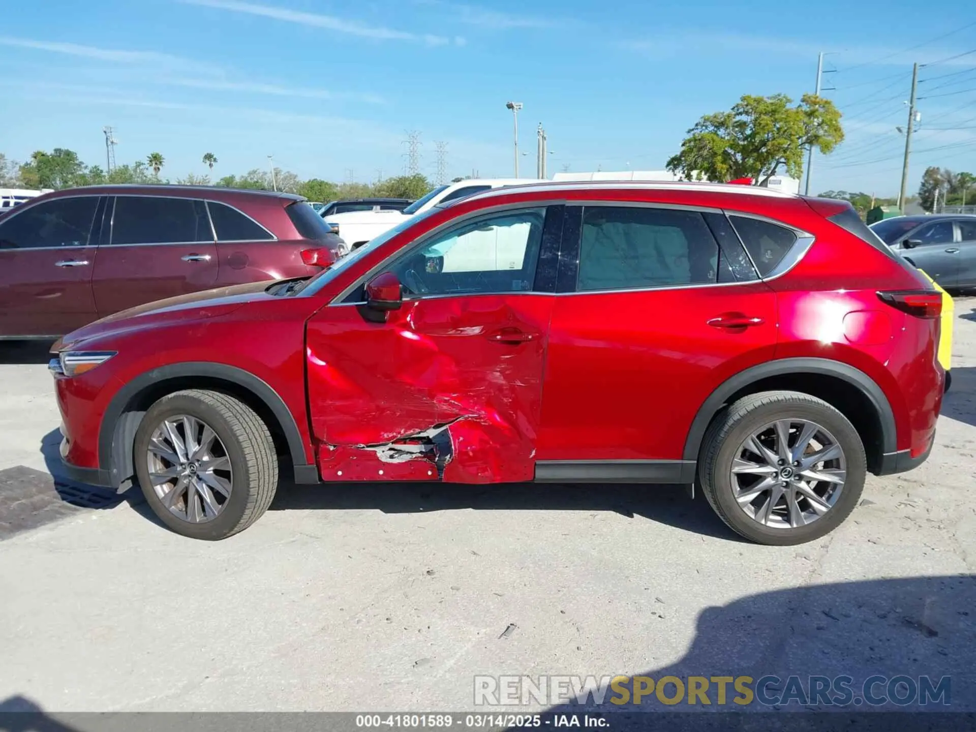 14 fotografías del automóvil dañado JM3KFADM1K1633203 MAZDA CX-5 2019