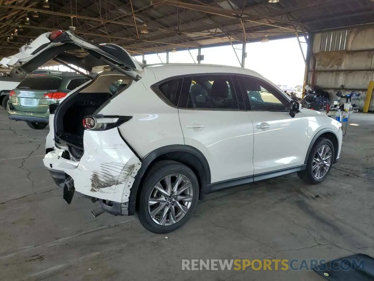 3 fotografías del automóvil dañado JM3KFADM2K0541152 MAZDA CX-5 2019