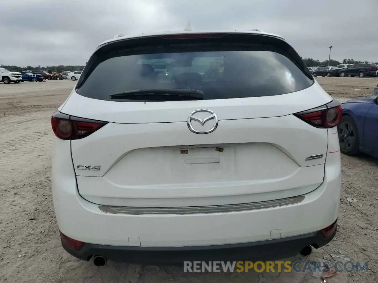 6 fotografías del automóvil dañado JM3KFADM2K0678804 MAZDA CX-5 2019