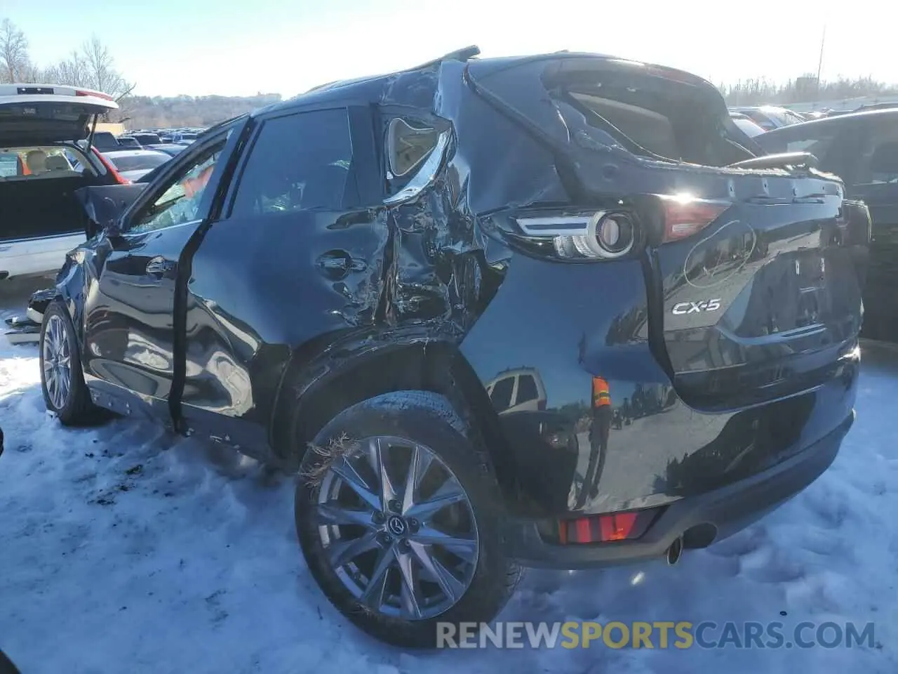 2 fotografías del automóvil dañado JM3KFADM2K0694260 MAZDA CX-5 2019