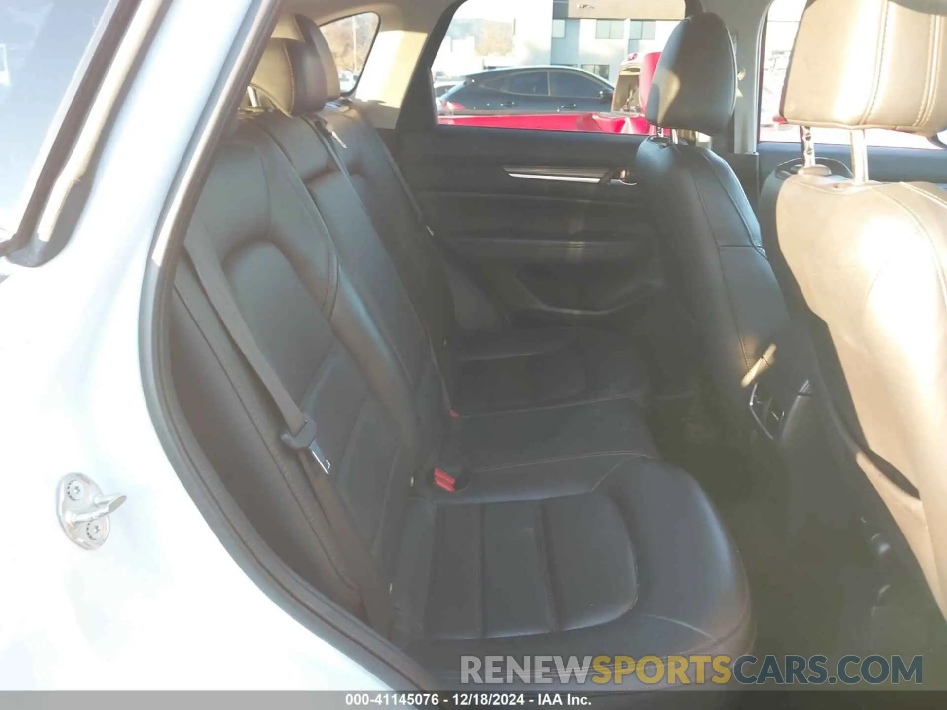 8 fotografías del automóvil dañado JM3KFADM2K1654321 MAZDA CX-5 2019