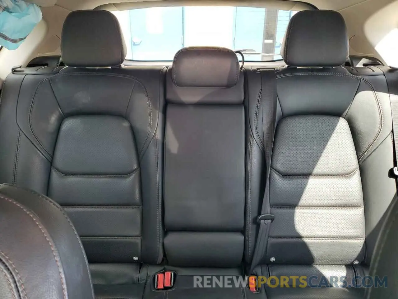 10 fotografías del automóvil dañado JM3KFADM2K1657915 MAZDA CX-5 2019