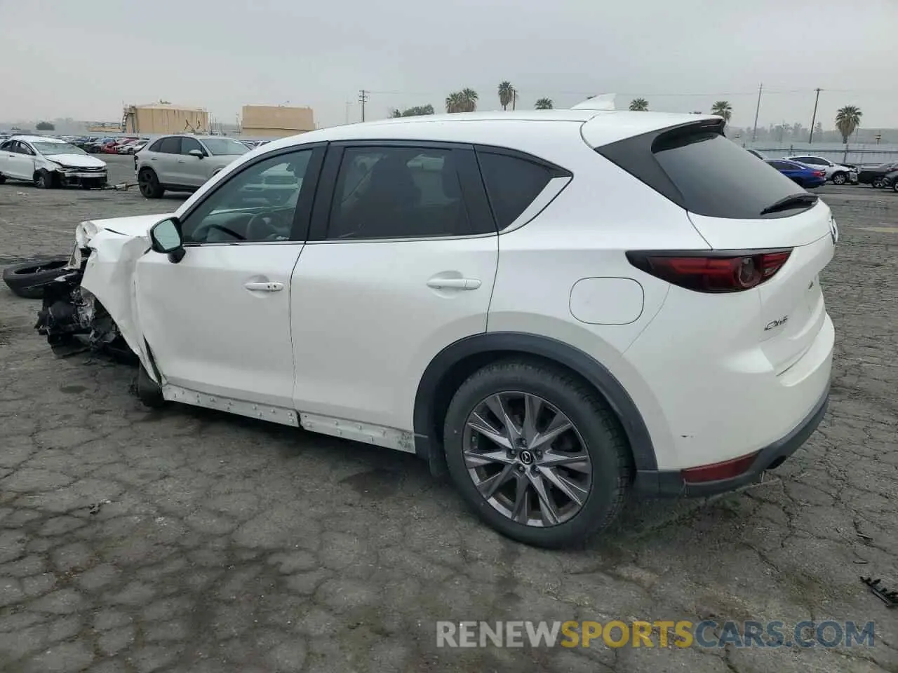 2 fotografías del automóvil dañado JM3KFADM3K1632103 MAZDA CX-5 2019