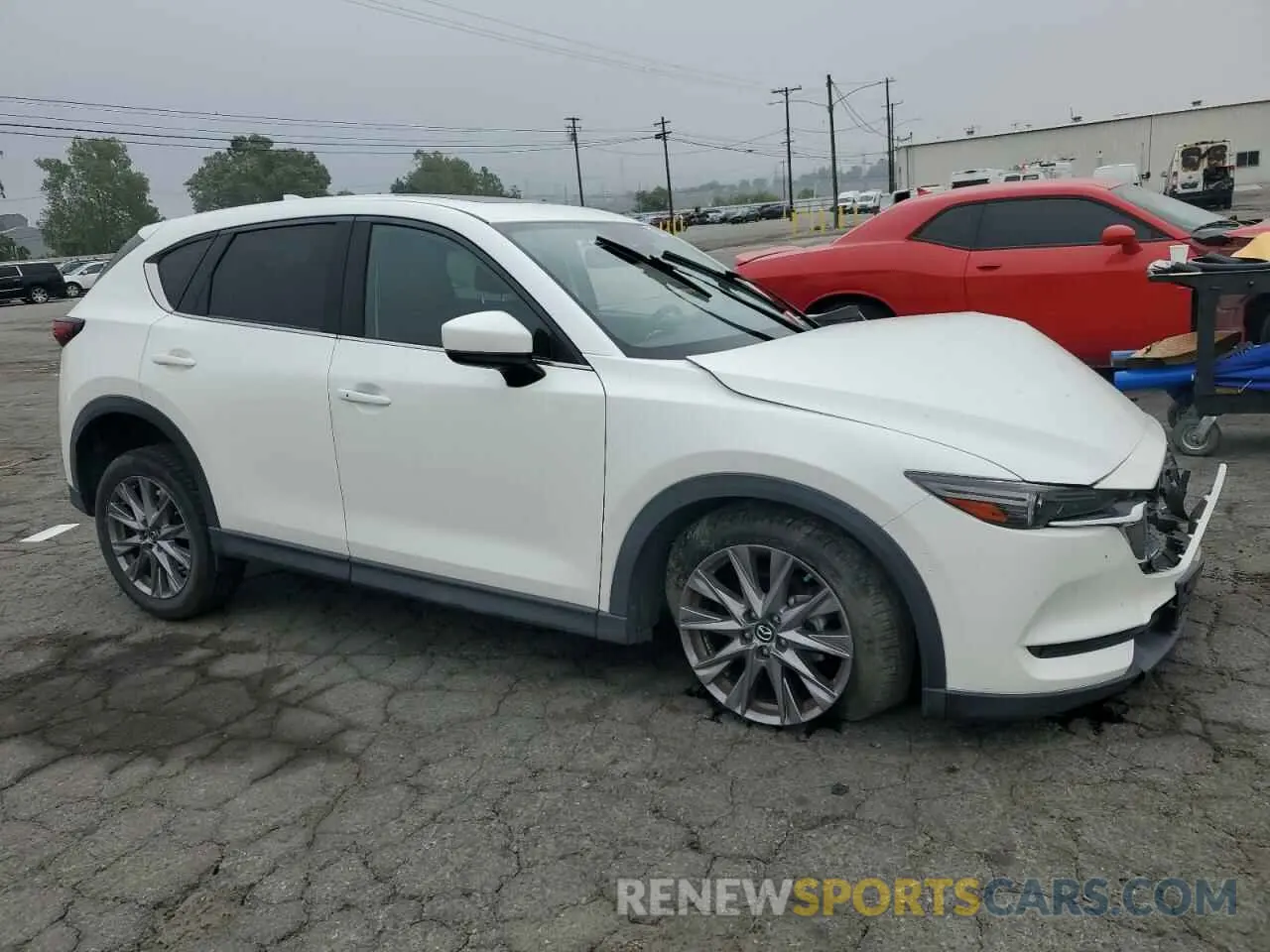 4 fotografías del automóvil dañado JM3KFADM3K1632103 MAZDA CX-5 2019