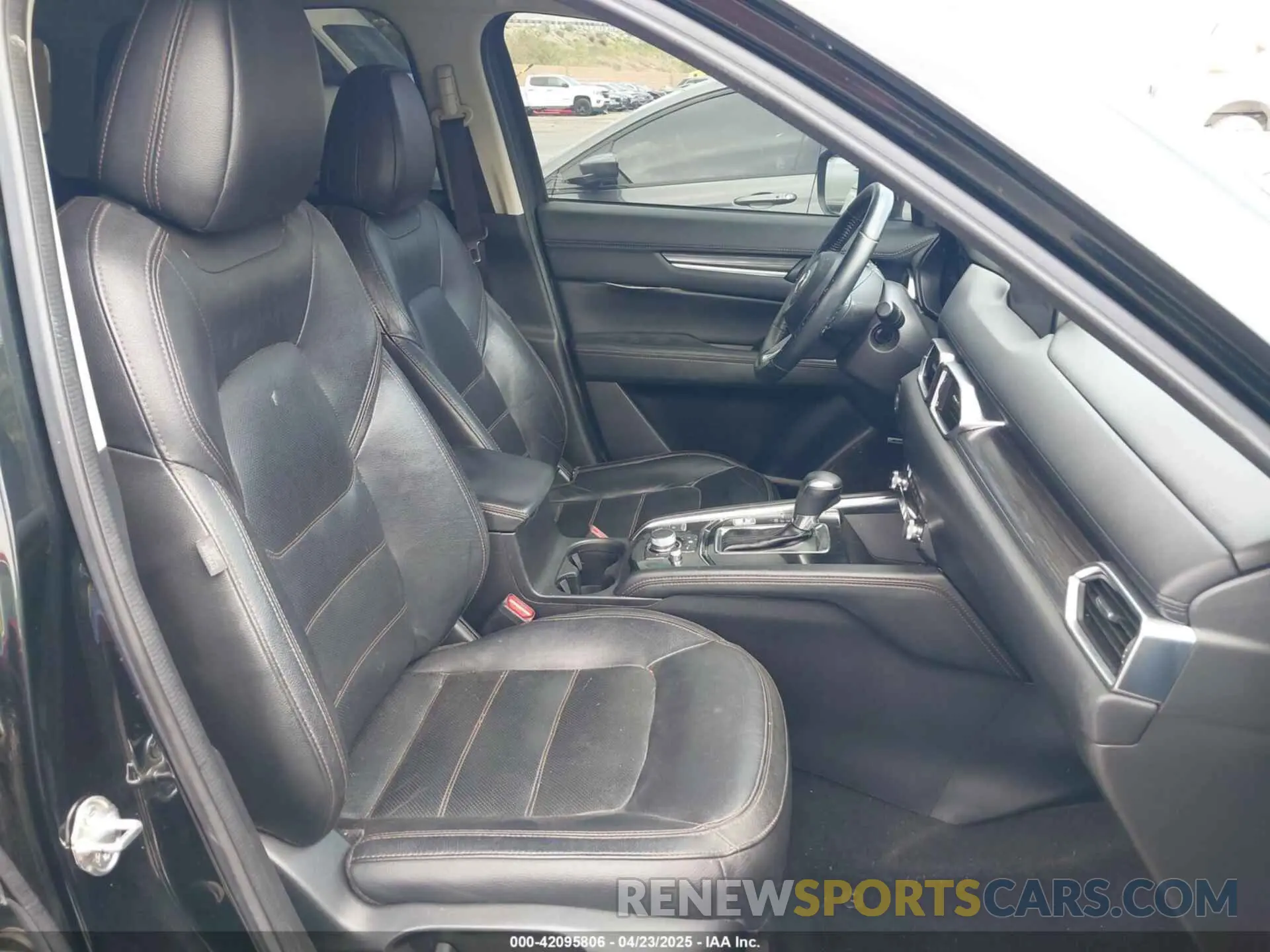 5 fotografías del automóvil dañado JM3KFADM4K0550127 MAZDA CX-5 2019