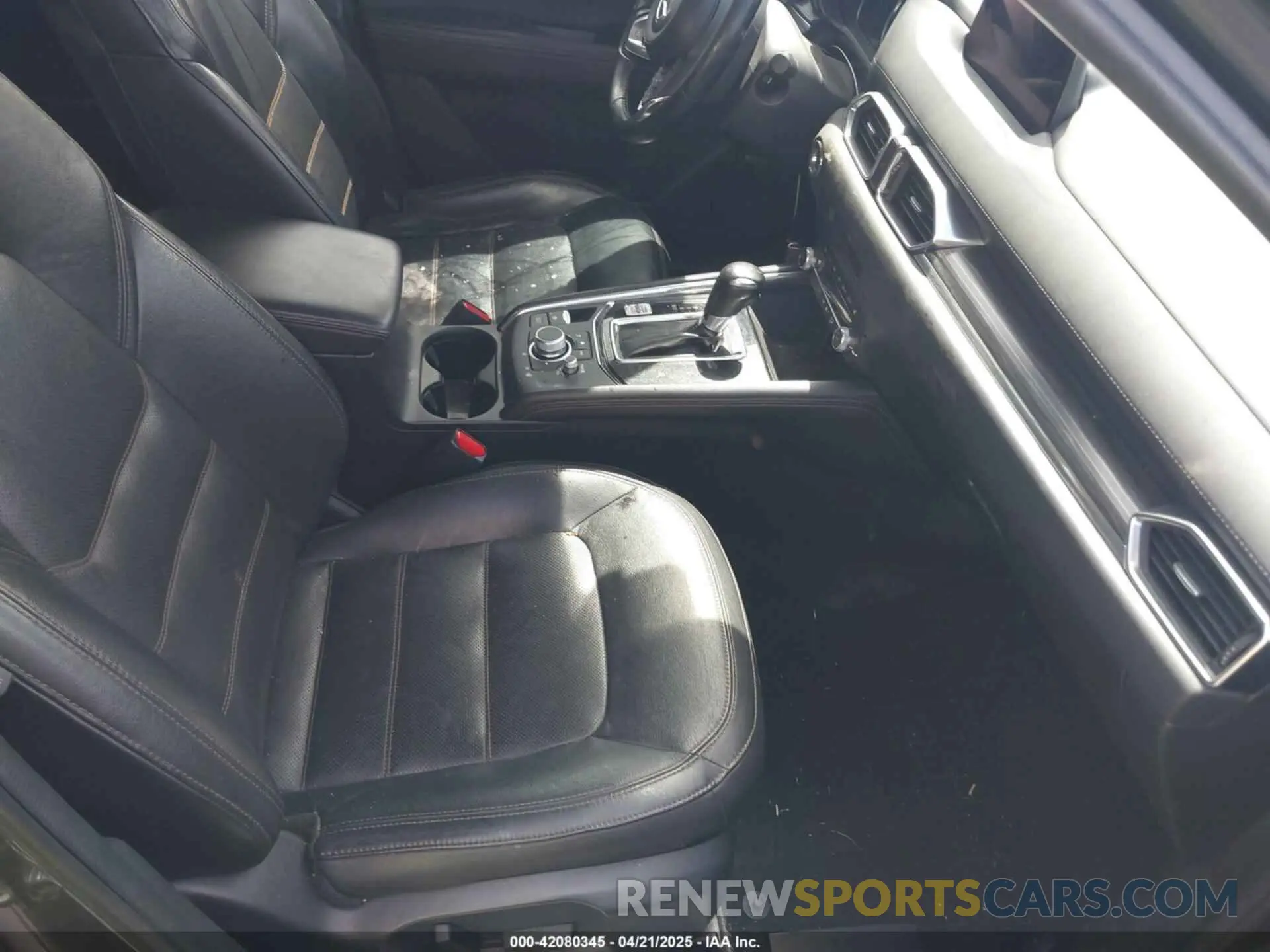 5 fotografías del automóvil dañado JM3KFADM4K1539770 MAZDA CX-5 2019