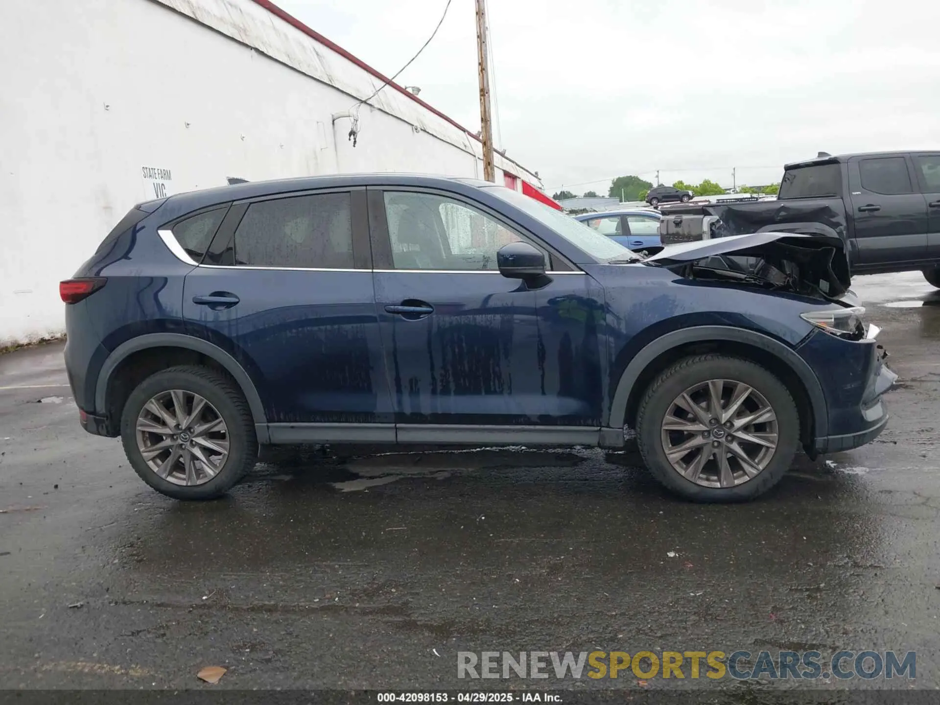13 fotografías del automóvil dañado JM3KFADM4K1545777 MAZDA CX-5 2019