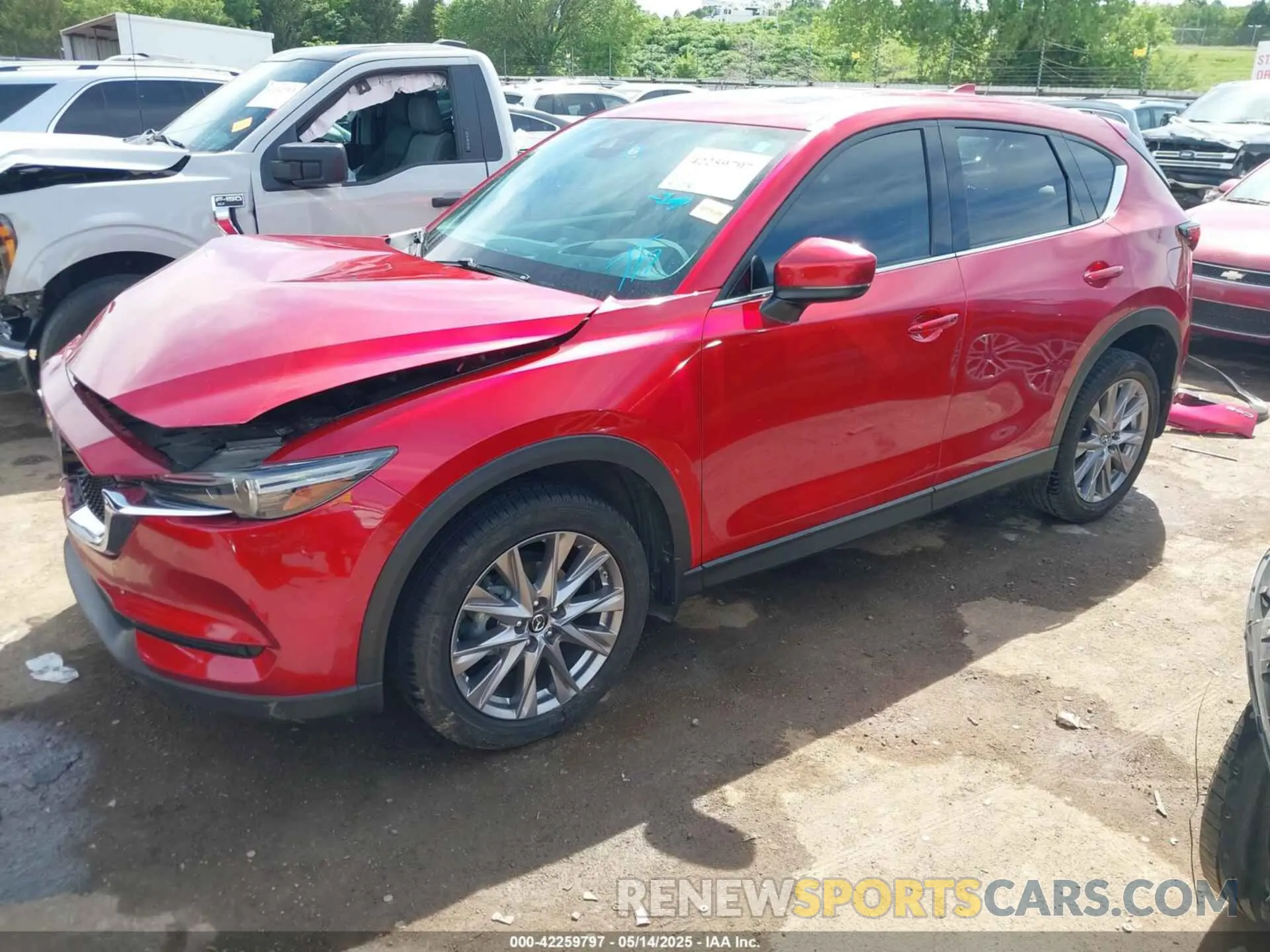 2 fotografías del automóvil dañado JM3KFADM6K1646190 MAZDA CX-5 2019