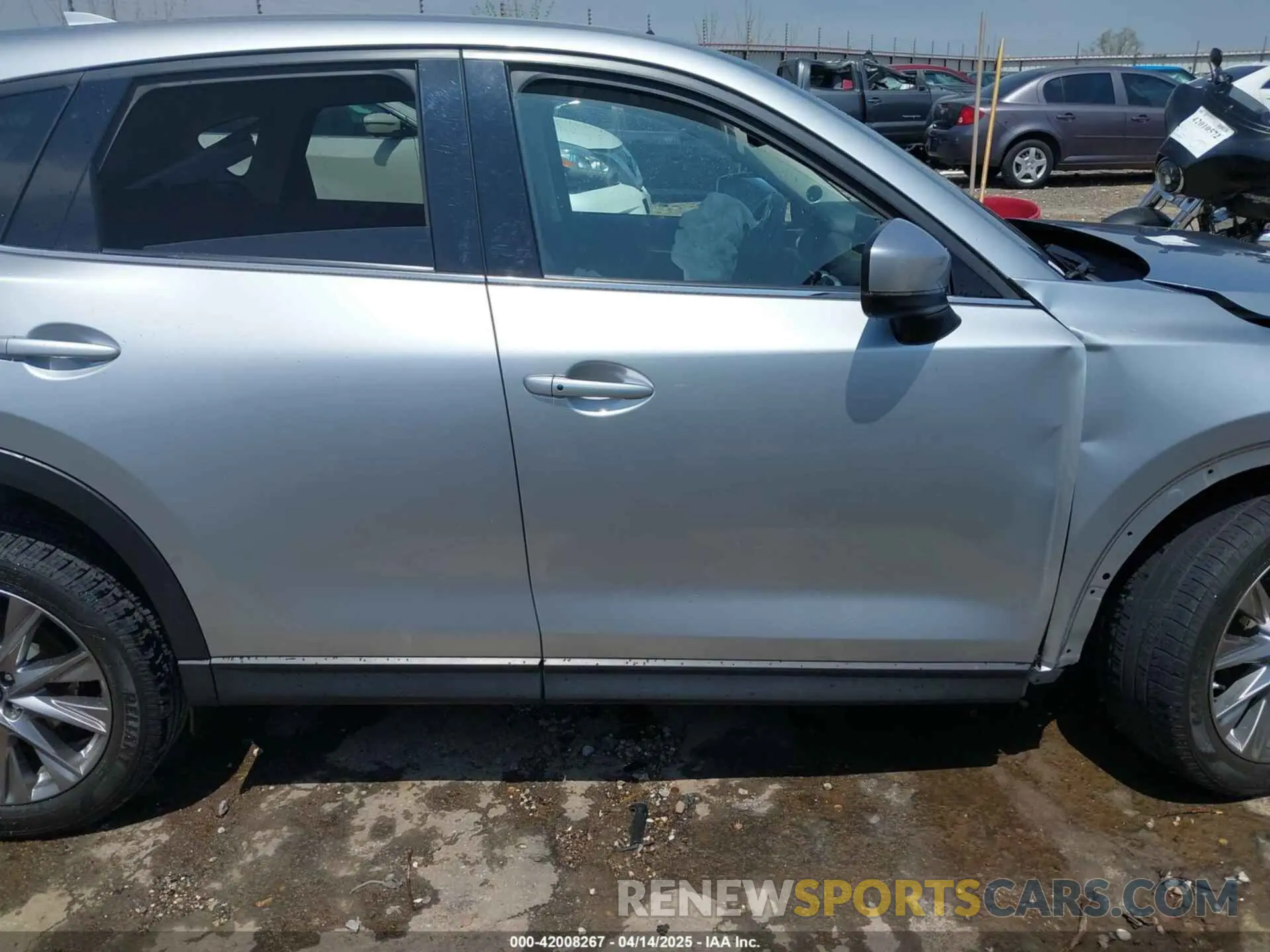 14 fotografías del automóvil dañado JM3KFADM7K0611471 MAZDA CX-5 2019