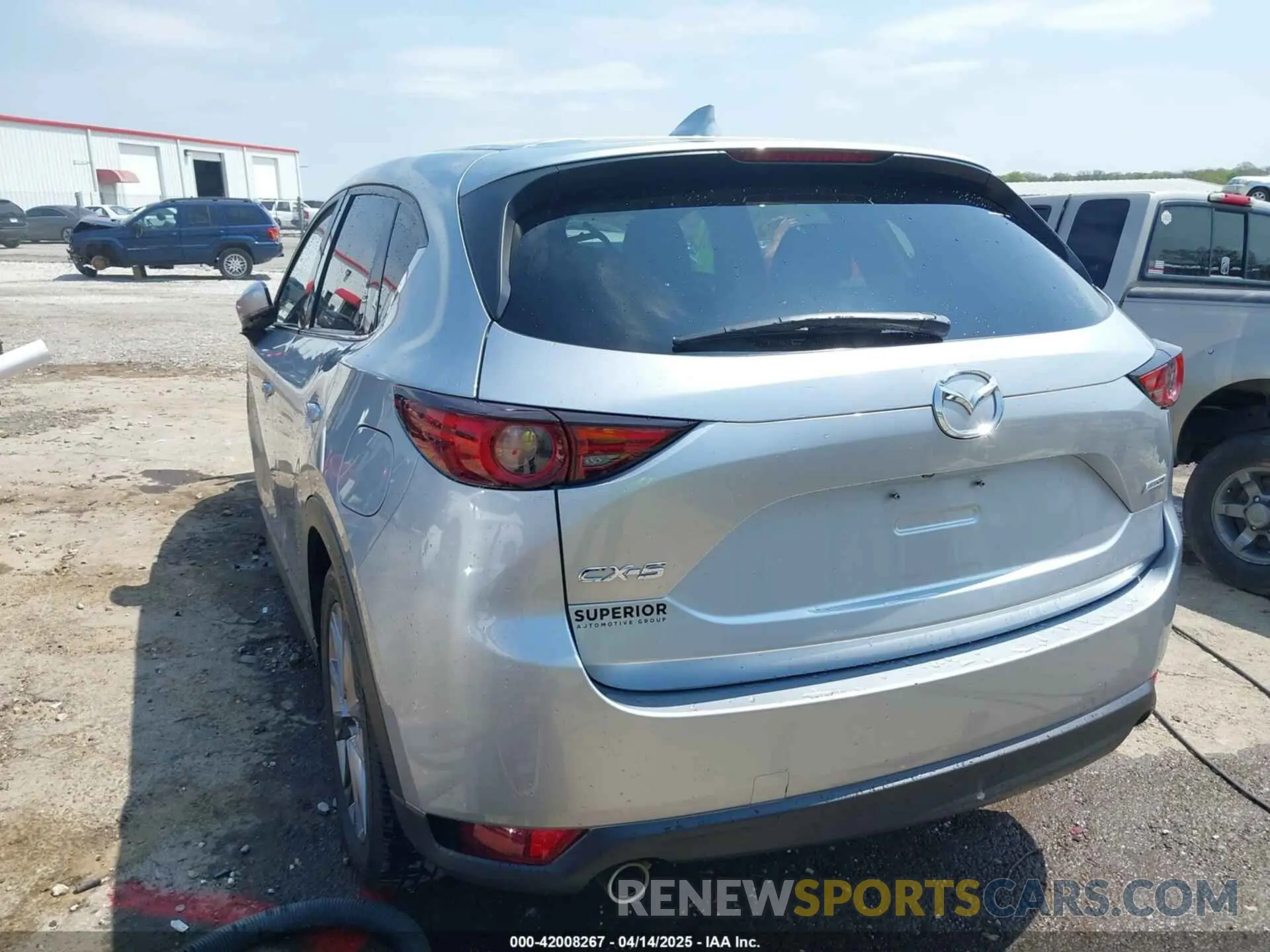 3 fotografías del automóvil dañado JM3KFADM7K0611471 MAZDA CX-5 2019