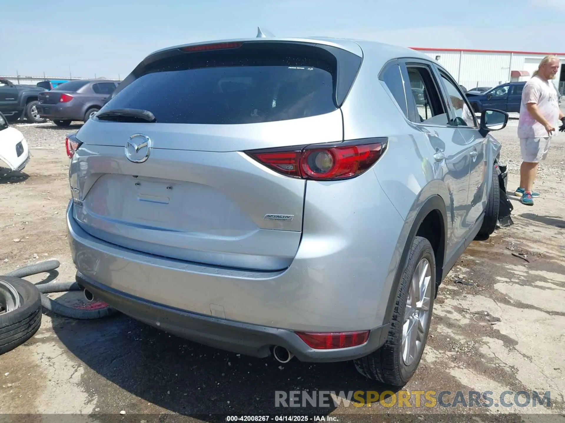 4 fotografías del automóvil dañado JM3KFADM7K0611471 MAZDA CX-5 2019