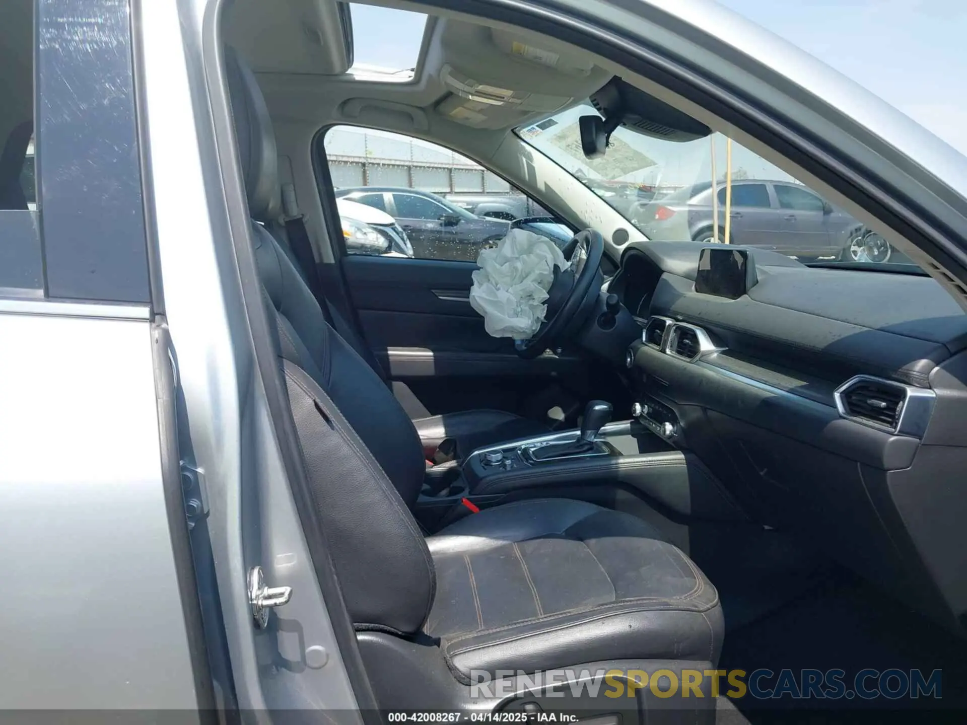5 fotografías del automóvil dañado JM3KFADM7K0611471 MAZDA CX-5 2019