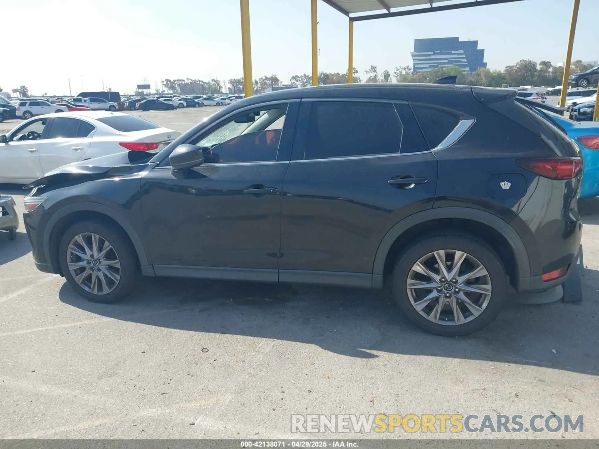 13 fotografías del automóvil dañado JM3KFADMXK1547727 MAZDA CX-5 2019