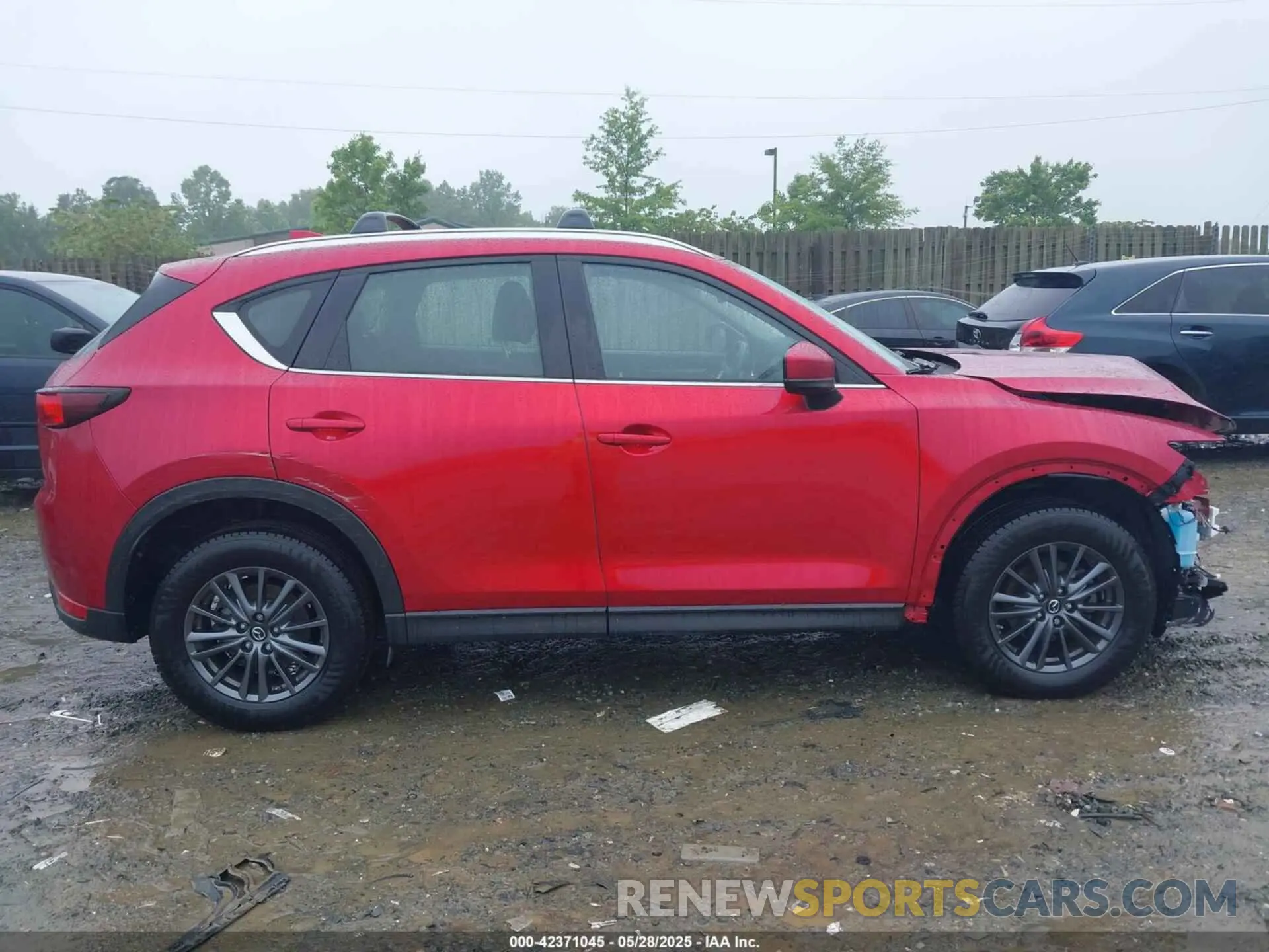 14 fotografías del automóvil dañado JM3KFBBM1K0601365 MAZDA CX-5 2019