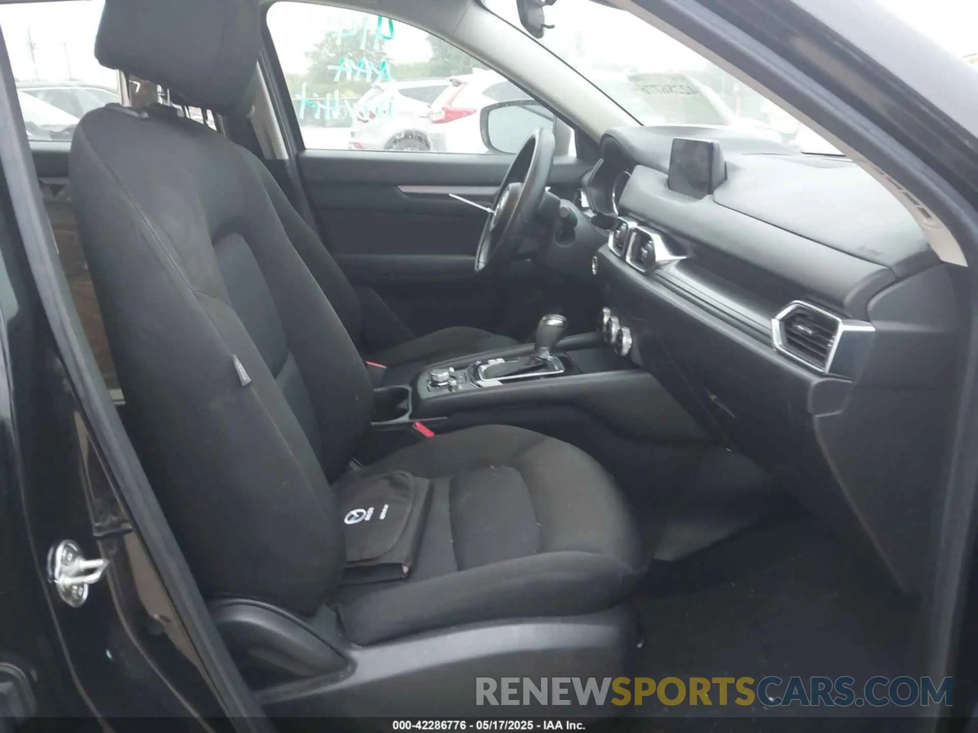 5 fotografías del automóvil dañado JM3KFBBM2K0697149 MAZDA CX-5 2019