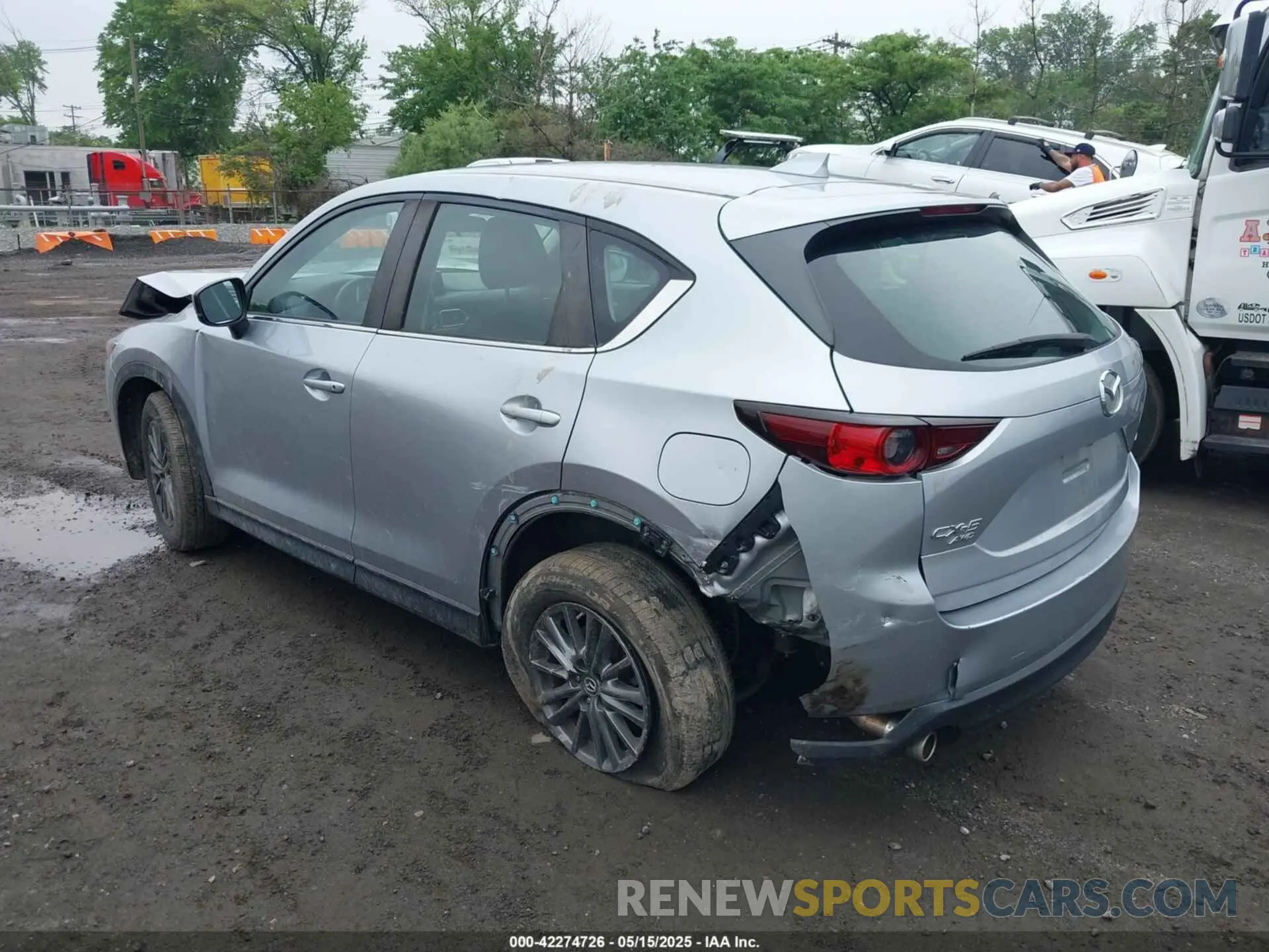 3 fotografías del automóvil dañado JM3KFBBM3K0602307 MAZDA CX-5 2019