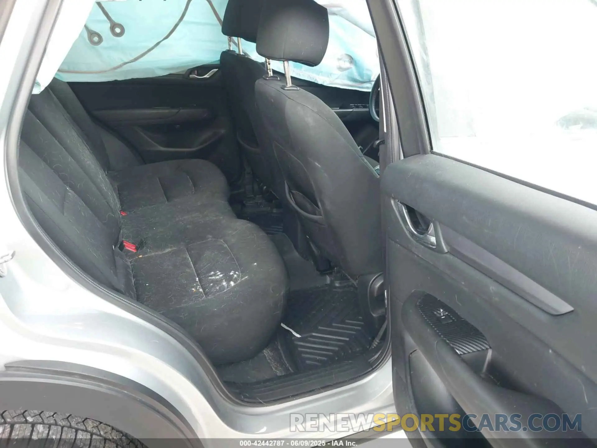8 fotografías del automóvil dañado JM3KFBBM5K0661861 MAZDA CX-5 2019