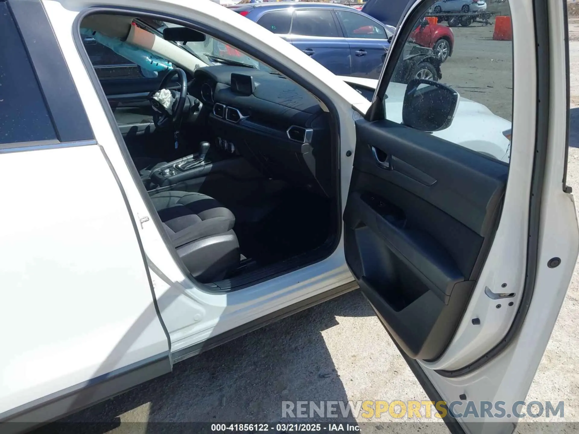5 fotografías del automóvil dañado JM3KFBBM8K1635586 MAZDA CX-5 2019