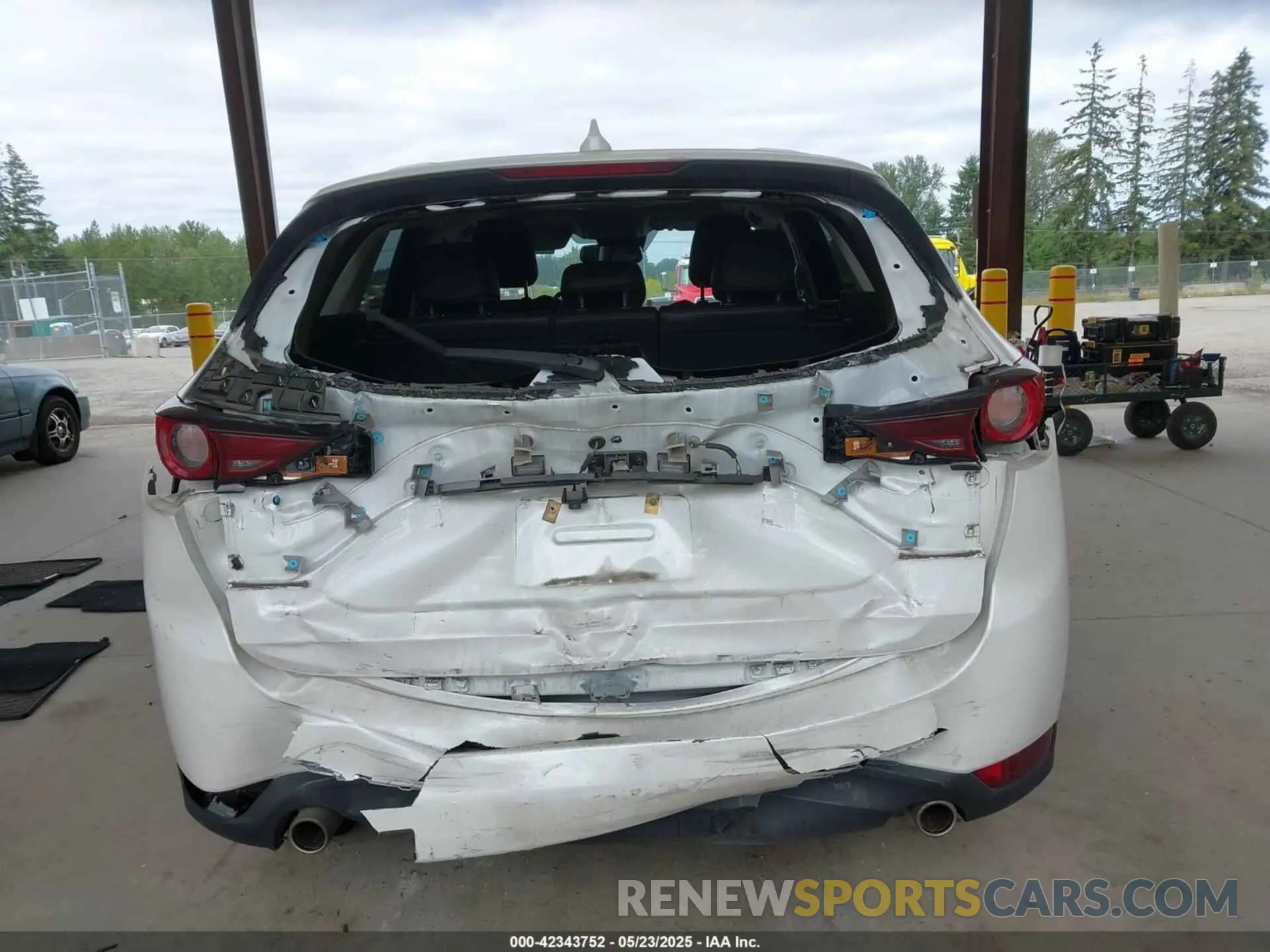 17 fotografías del automóvil dañado JM3KFBCM0K1626475 MAZDA CX-5 2019