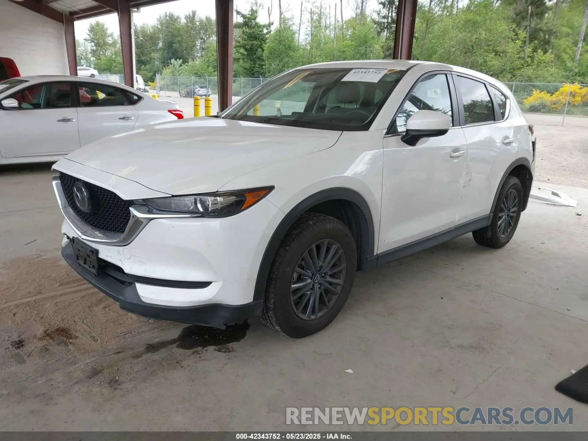 2 fotografías del automóvil dañado JM3KFBCM0K1626475 MAZDA CX-5 2019